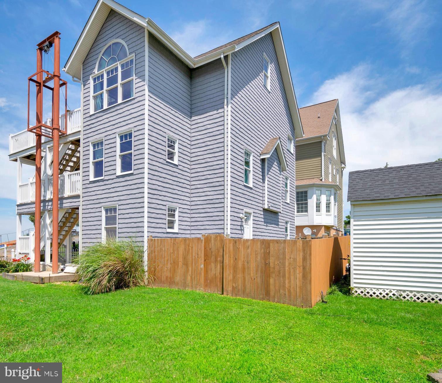 FAIRVIEW  BEACH - Residential