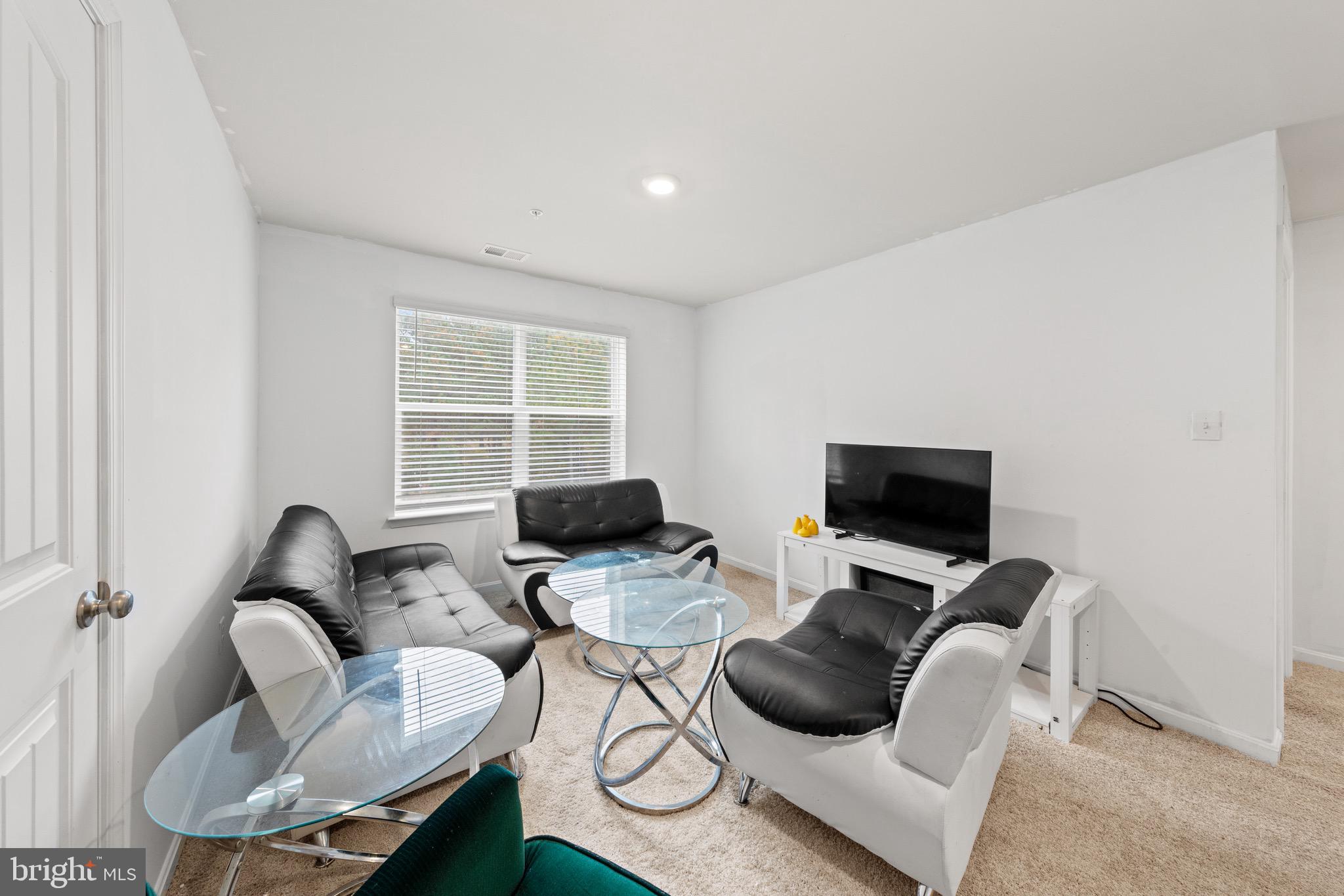 SASSAFRAS MEADOWS - Residential