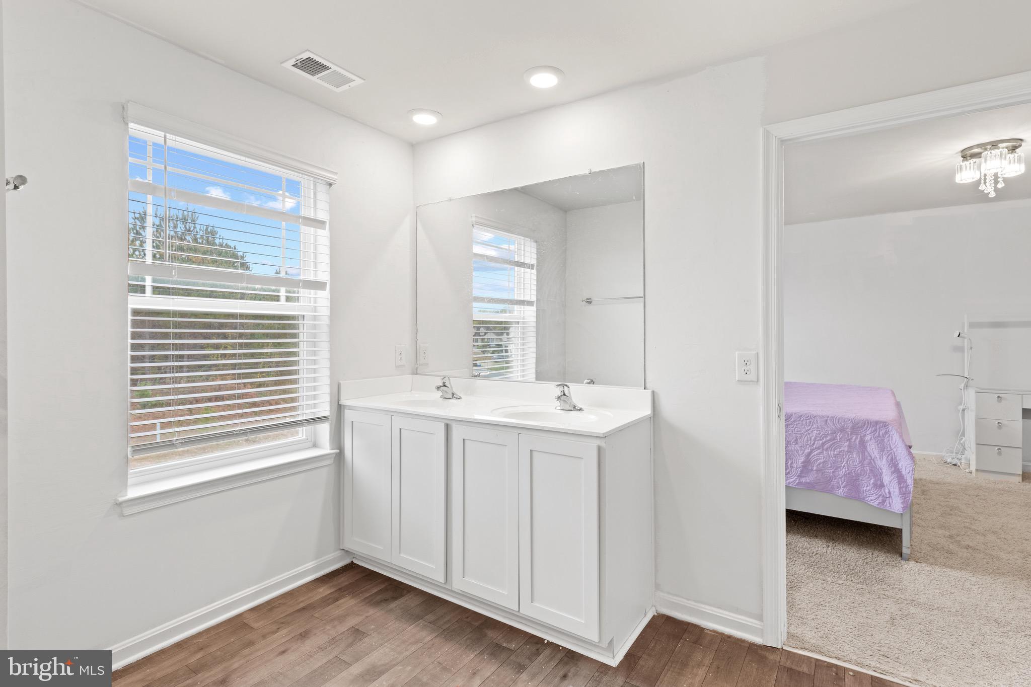 SASSAFRAS MEADOWS - Residential