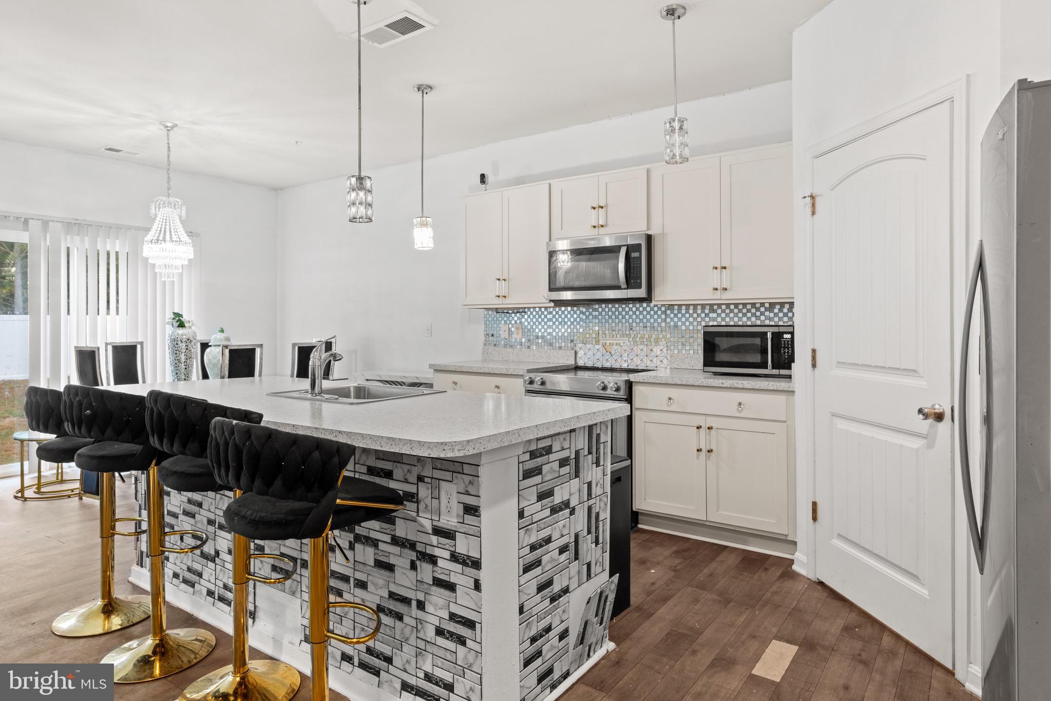 SASSAFRAS MEADOWS - Residential