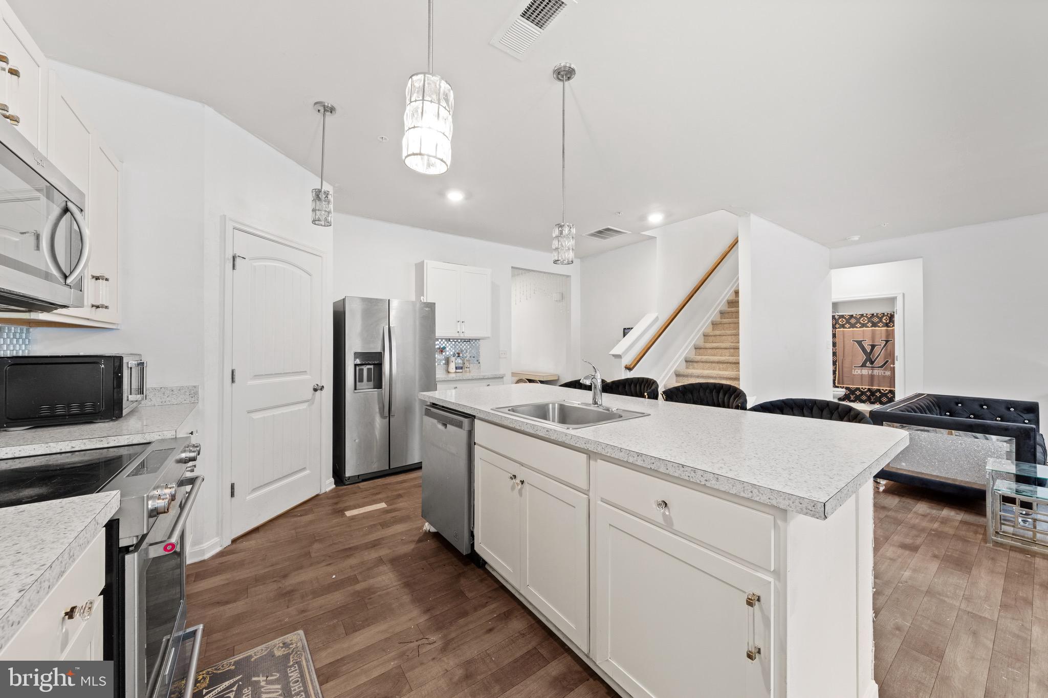 SASSAFRAS MEADOWS - Residential