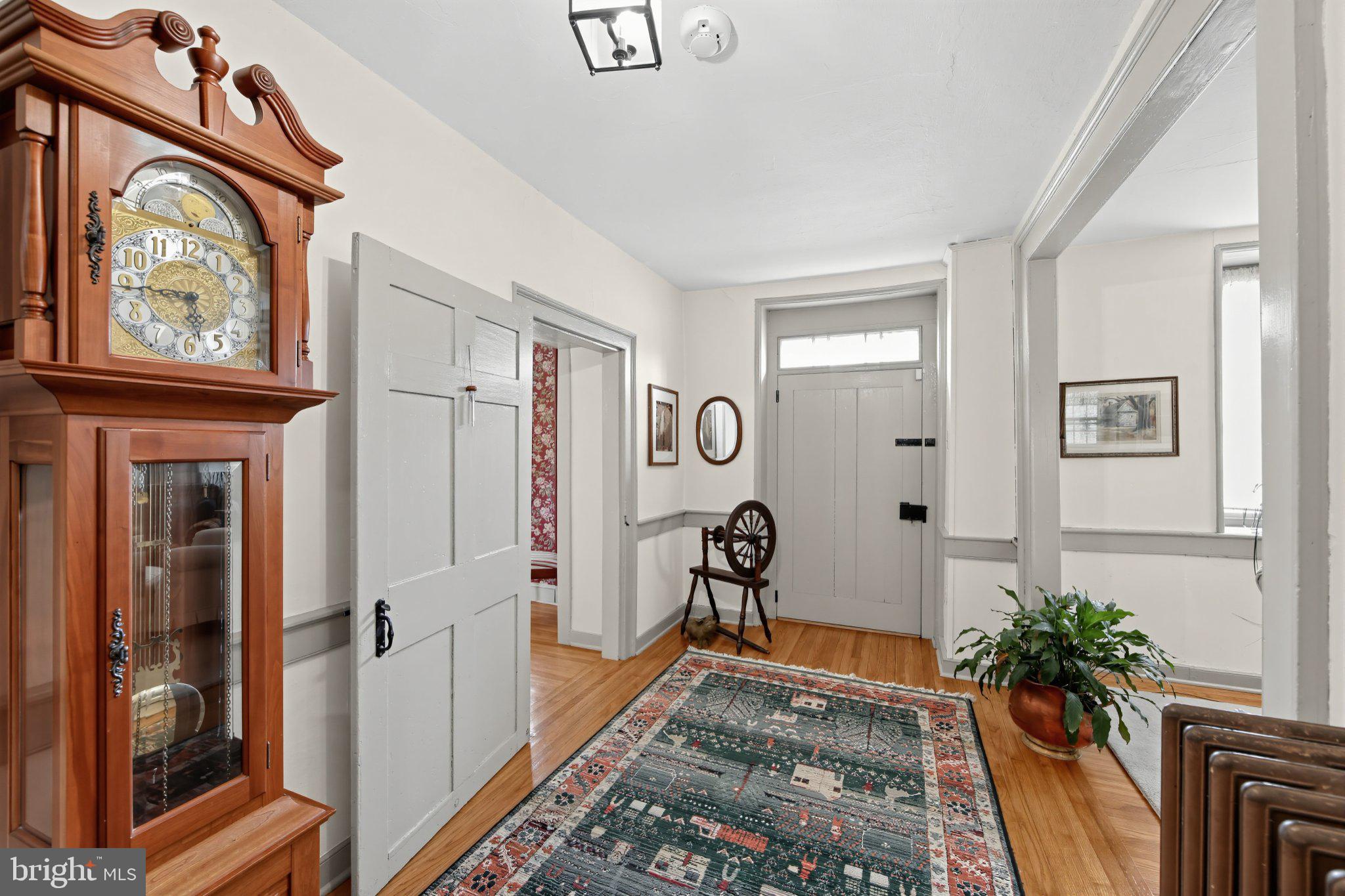 827 COBB HILL LANE