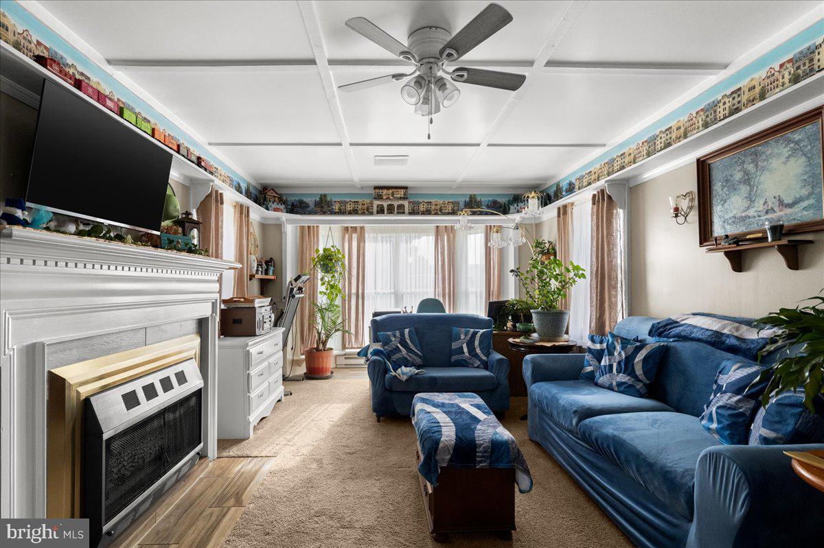 J WAYNE ADAMS - Residential