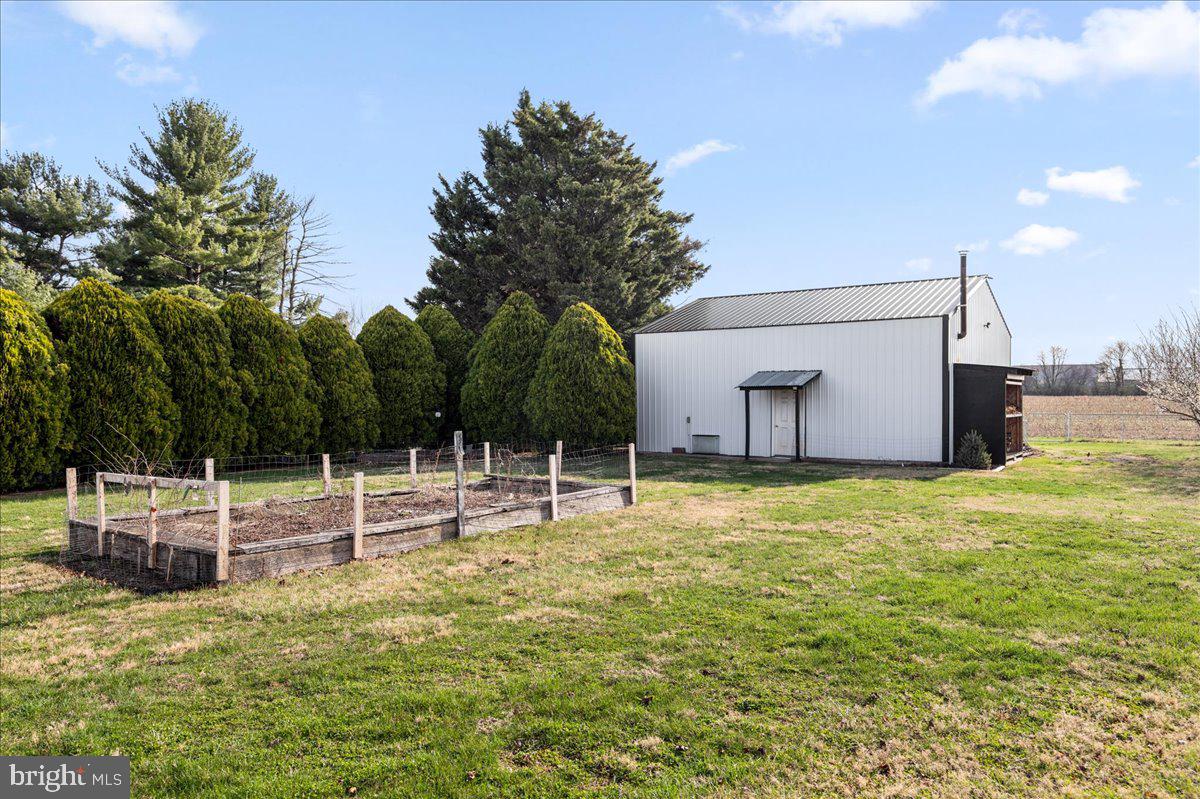 J WAYNE ADAMS - Residential