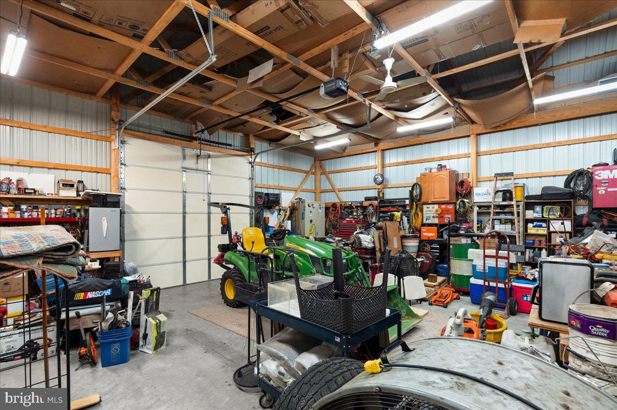 J WAYNE ADAMS - Residential