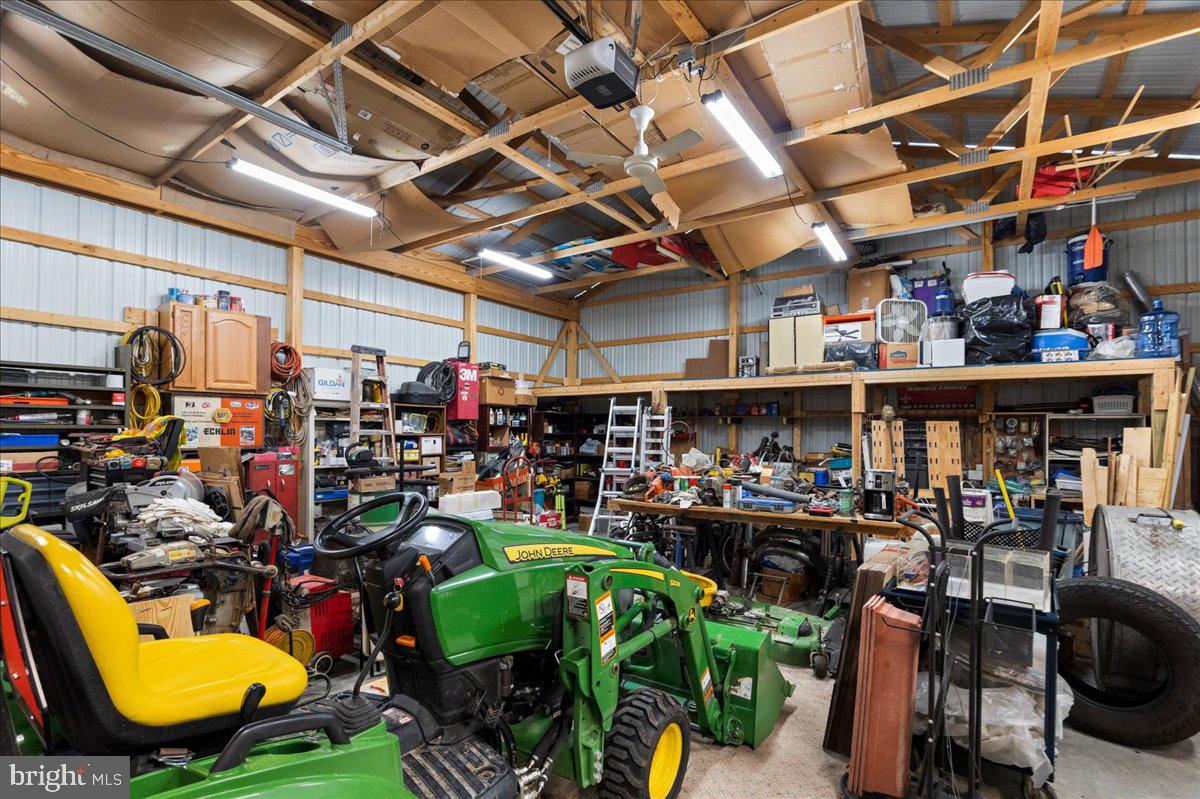 J WAYNE ADAMS - Residential