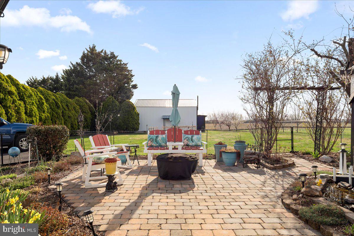 J WAYNE ADAMS - Residential