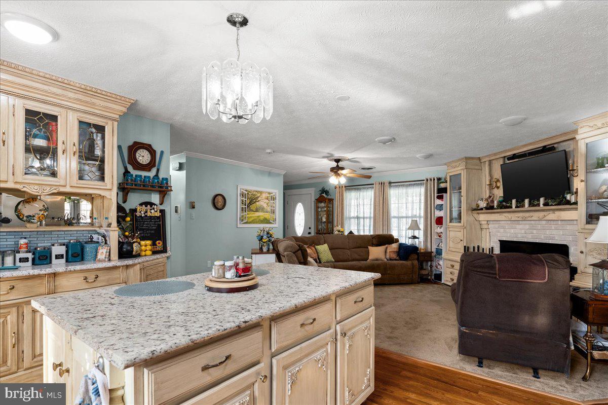 J WAYNE ADAMS - Residential