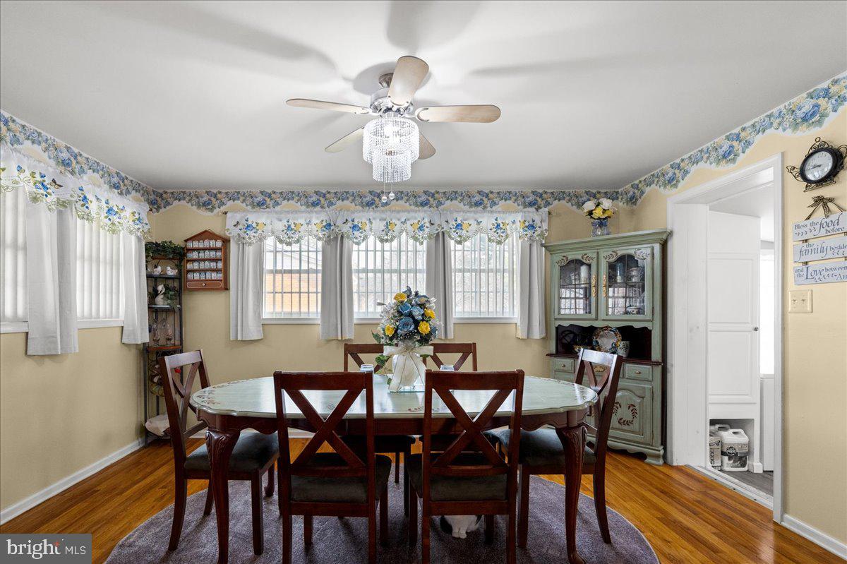 J WAYNE ADAMS - Residential