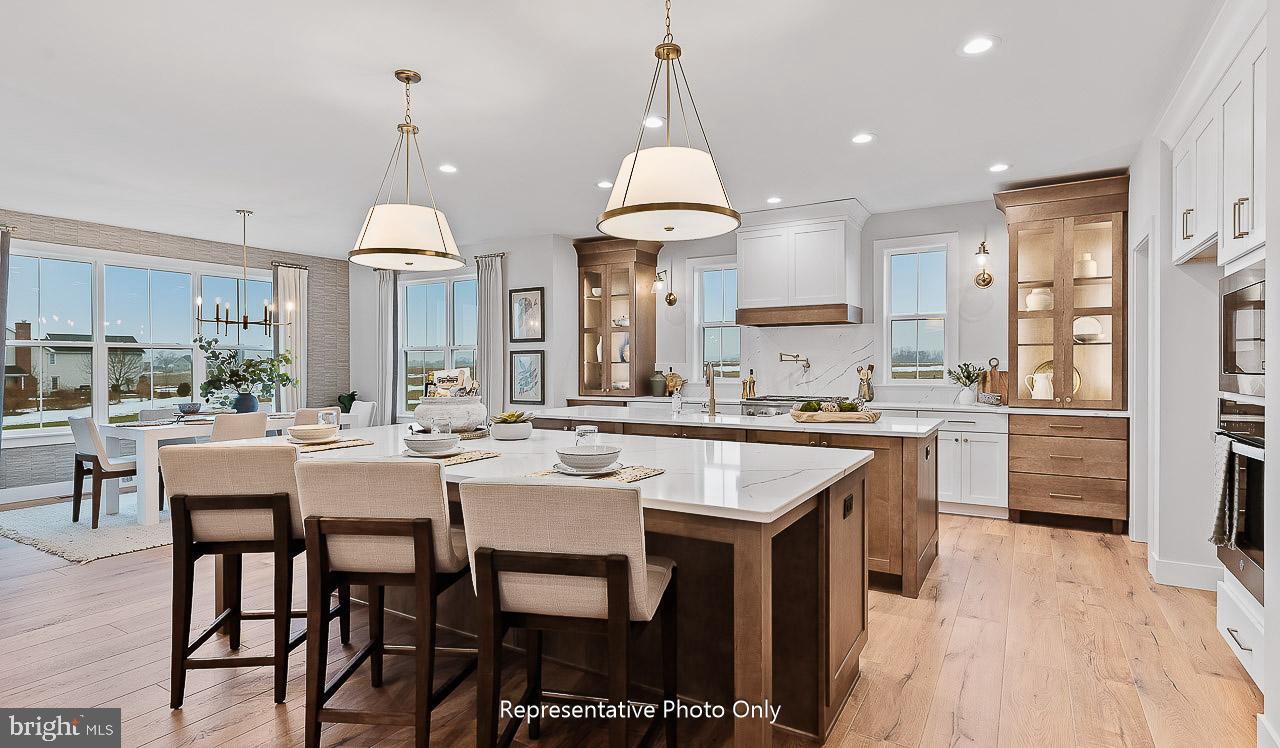 244 DAHLIA CIRCLE
