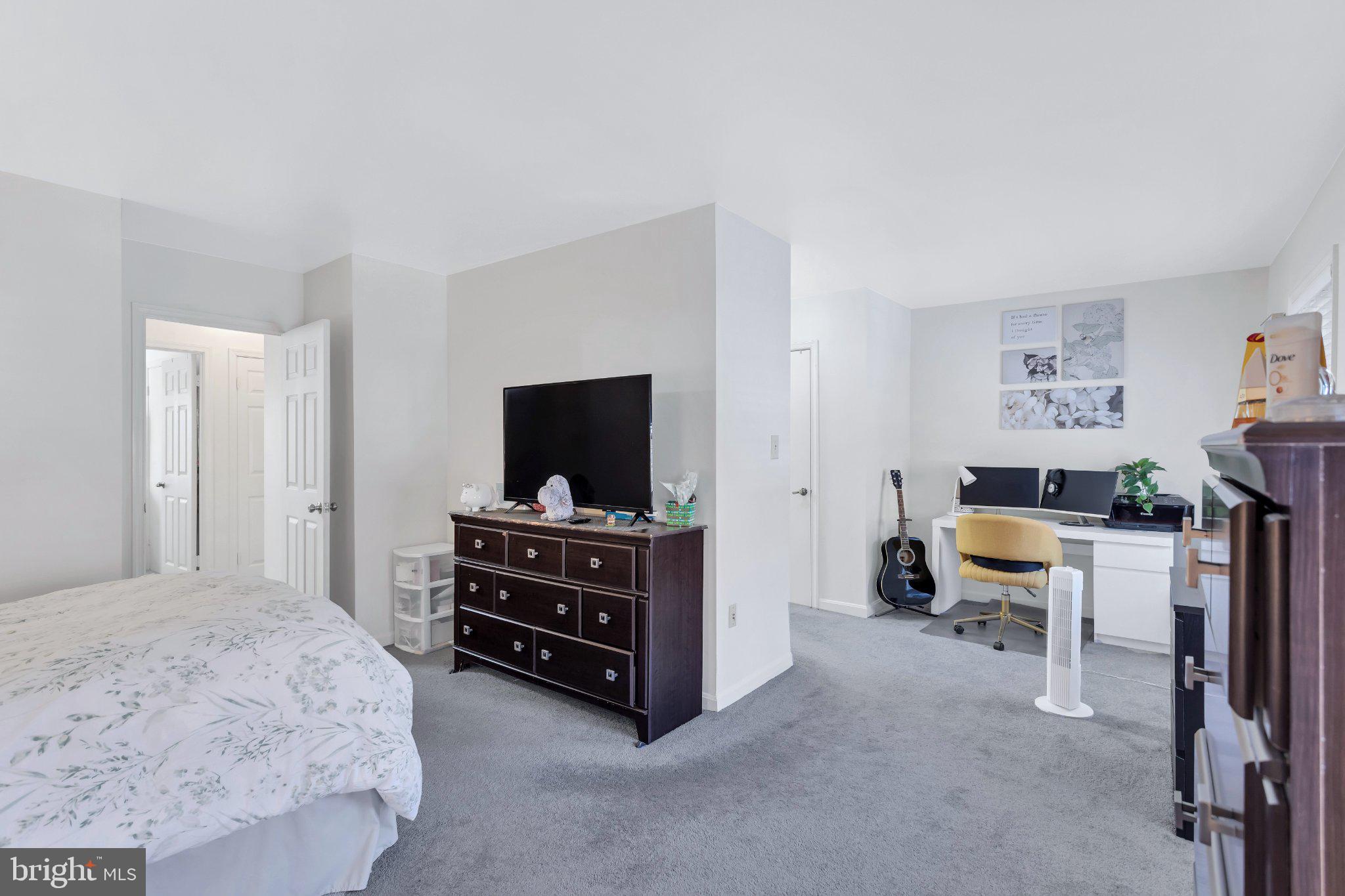 GREENTREE VILLAGE - Residential