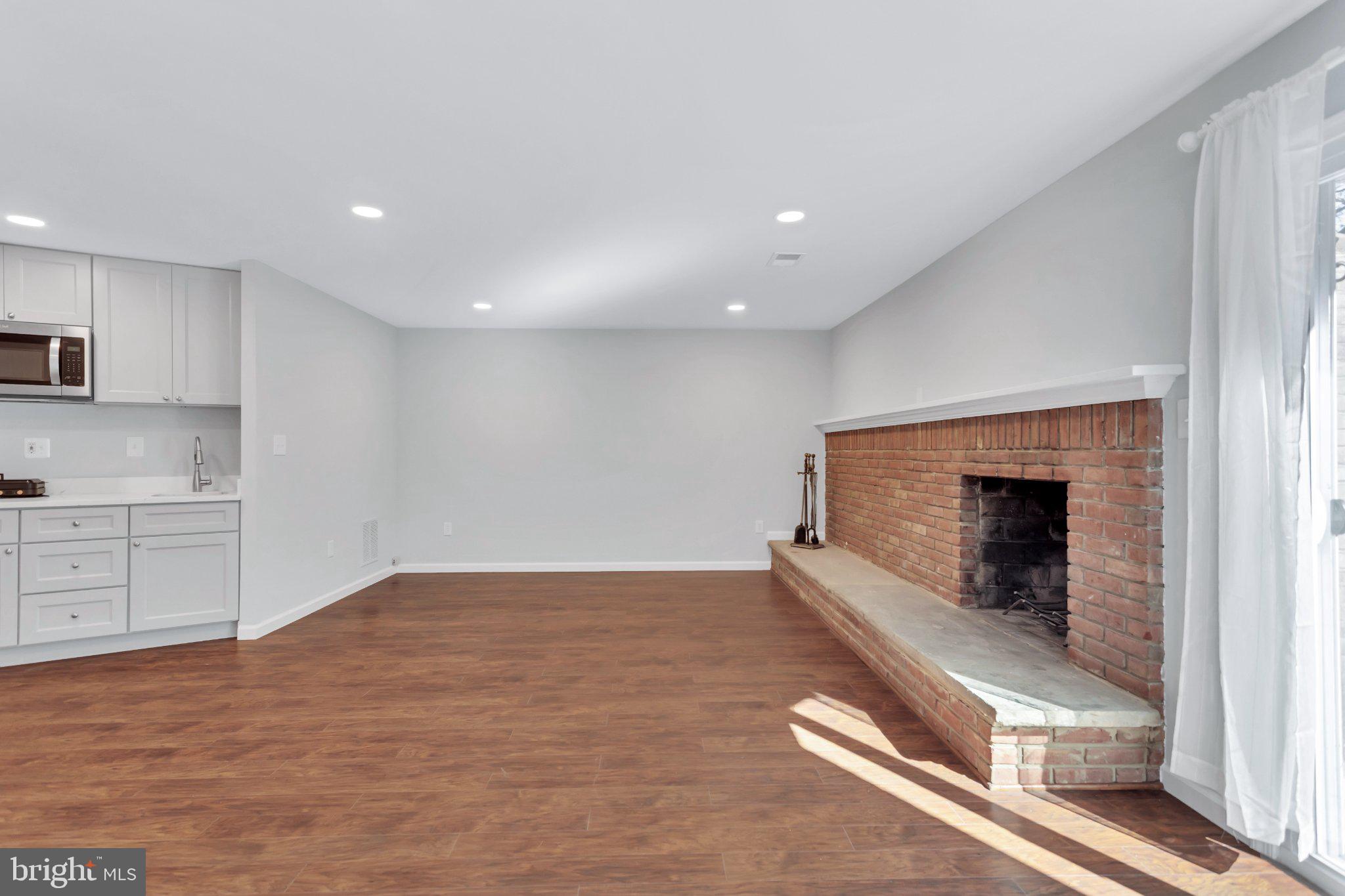 GREENTREE VILLAGE - Residential