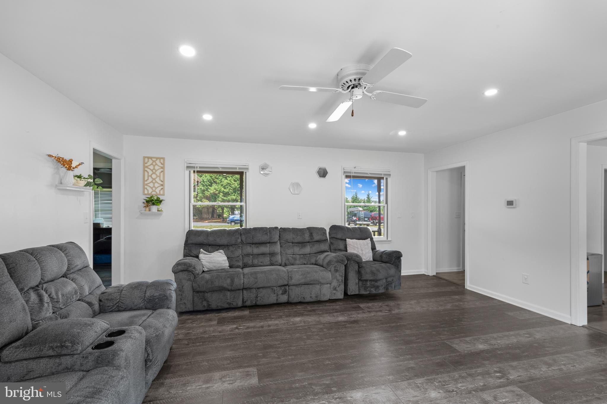 WHITE COVE - Residential