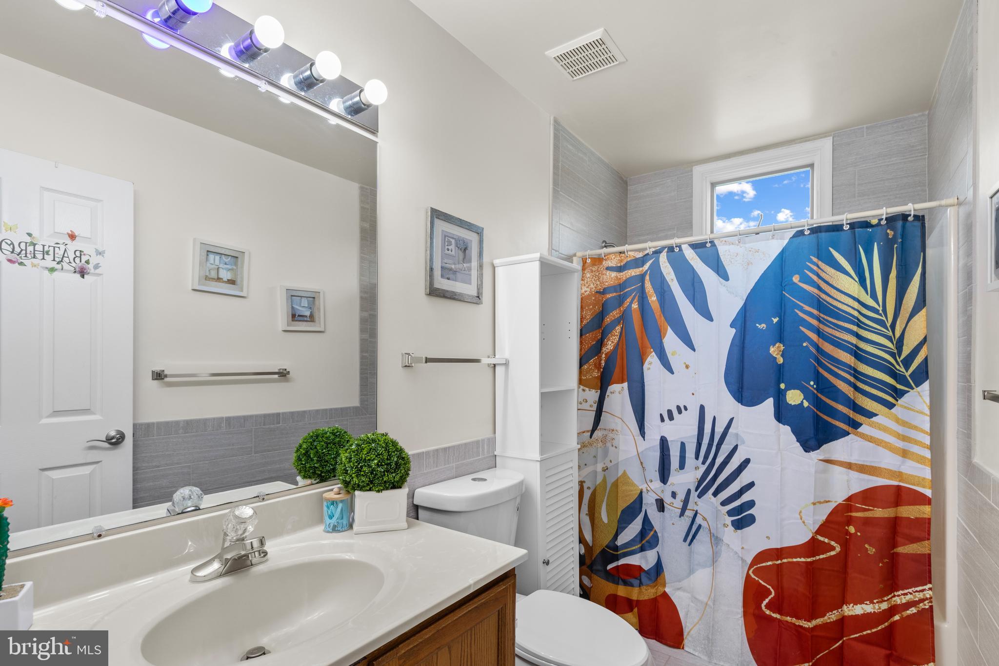 WHITE COVE - Residential