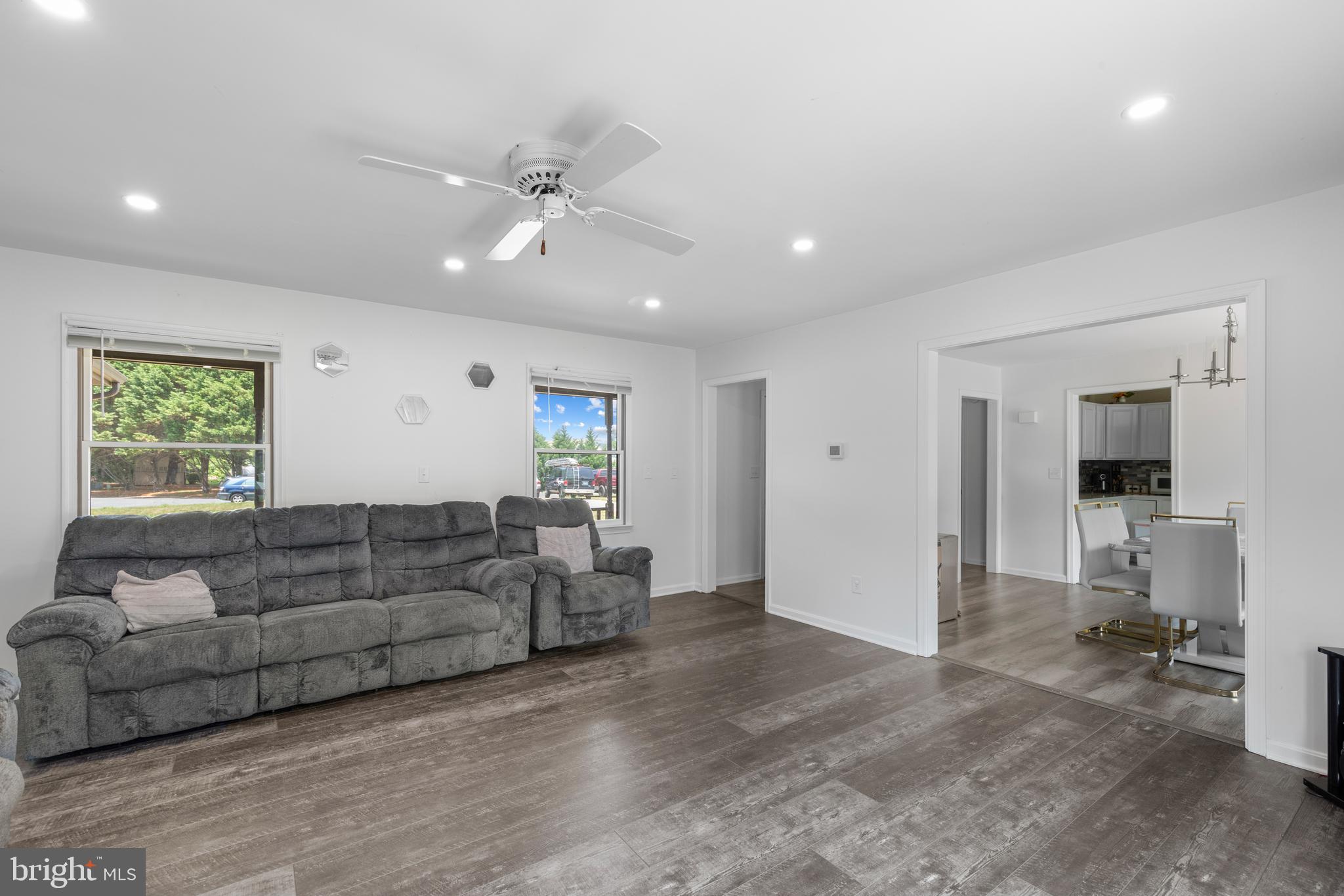 WHITE COVE - Residential