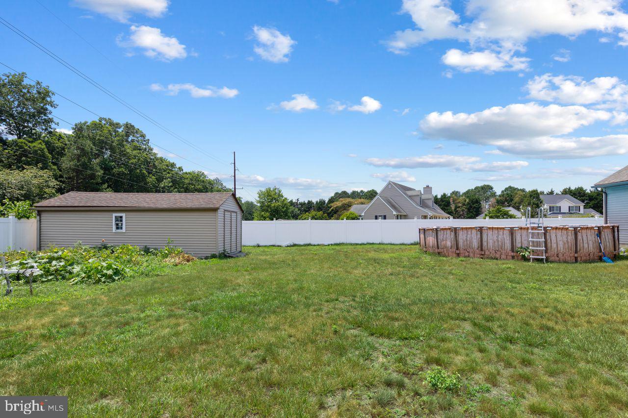 WHITE COVE - Residential