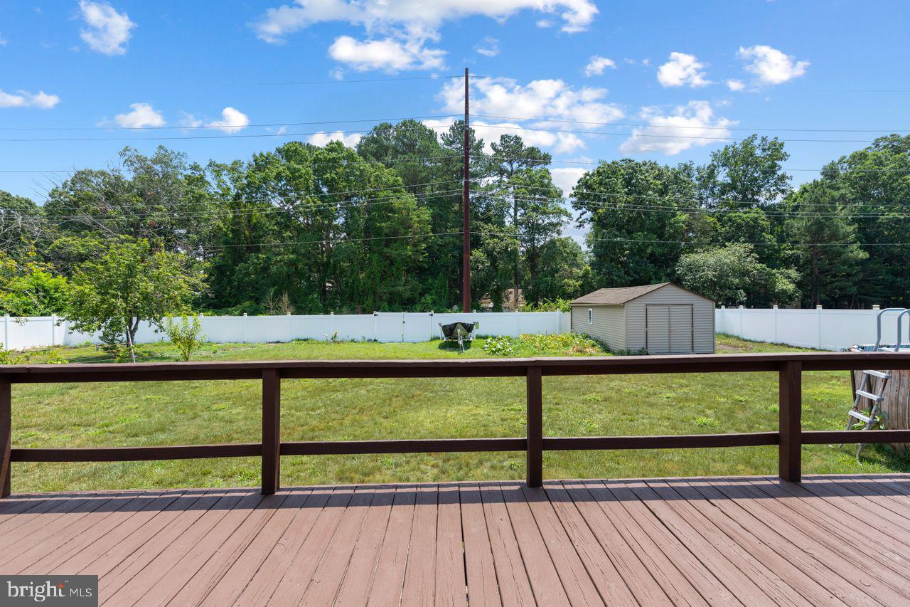 WHITE COVE - Residential