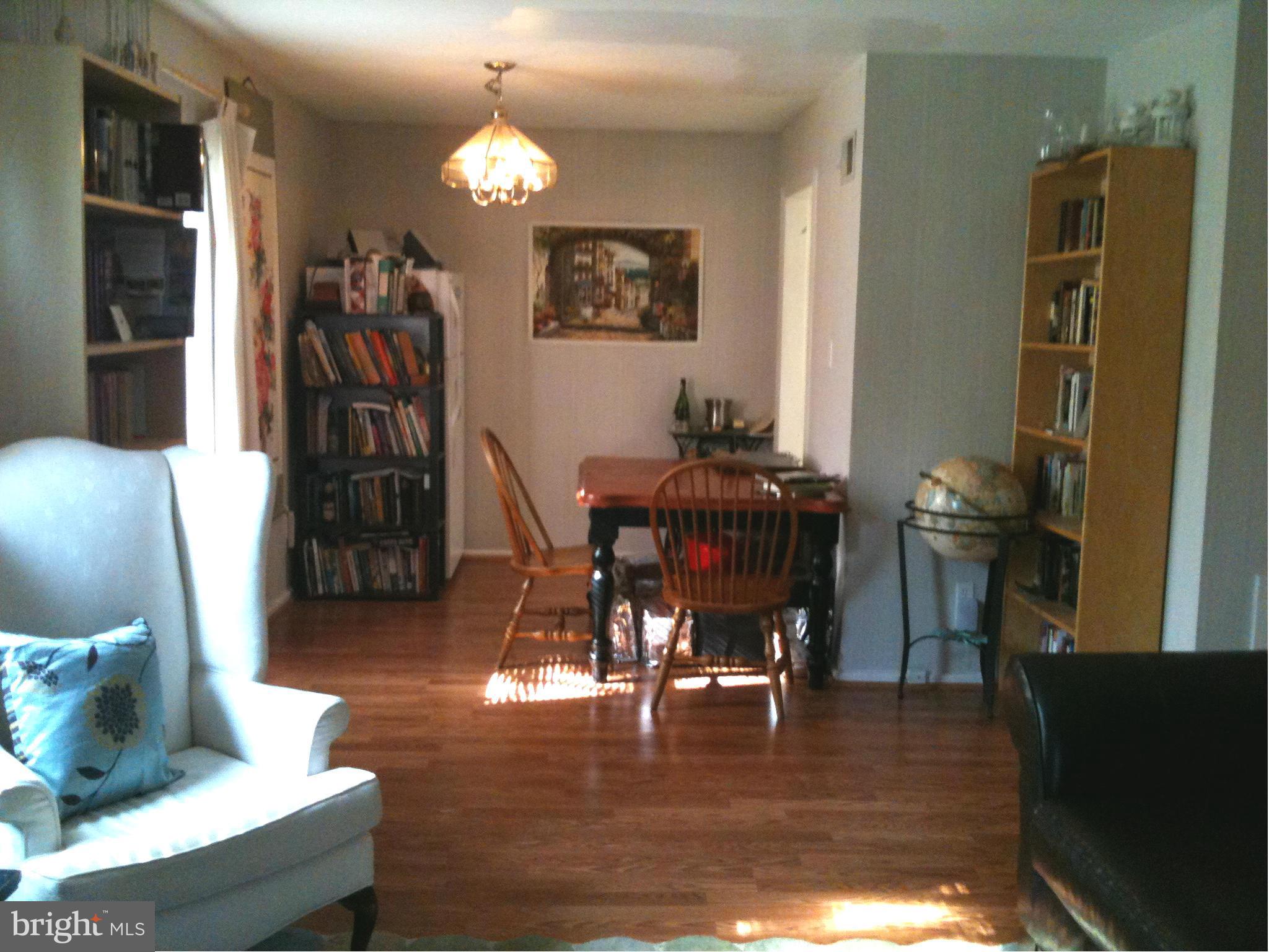 PIMMIT HILLS - Residential Lease