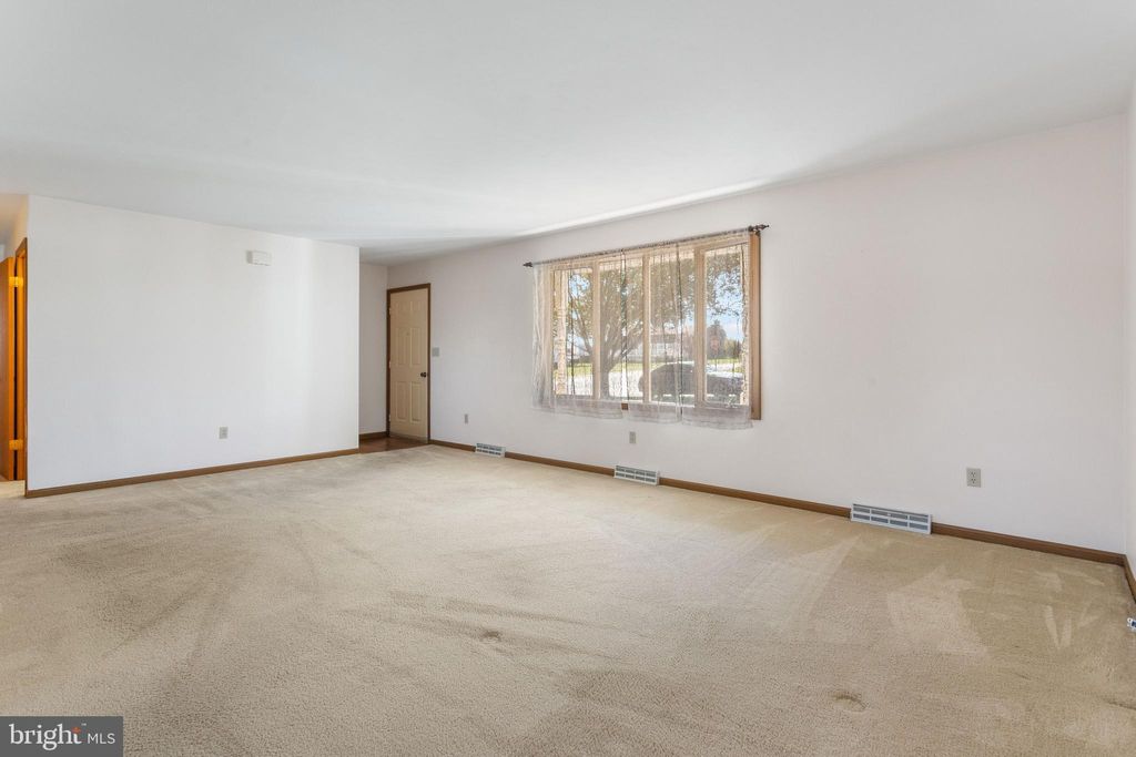 Photo of 40 Allen Drive, HANOVER, PA 17331 (MLS # PAYK2091810)