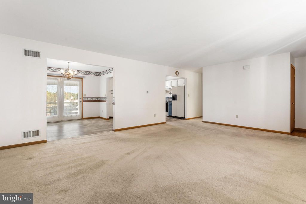 Photo of 40 Allen Drive, HANOVER, PA 17331 (MLS # PAYK2091810)