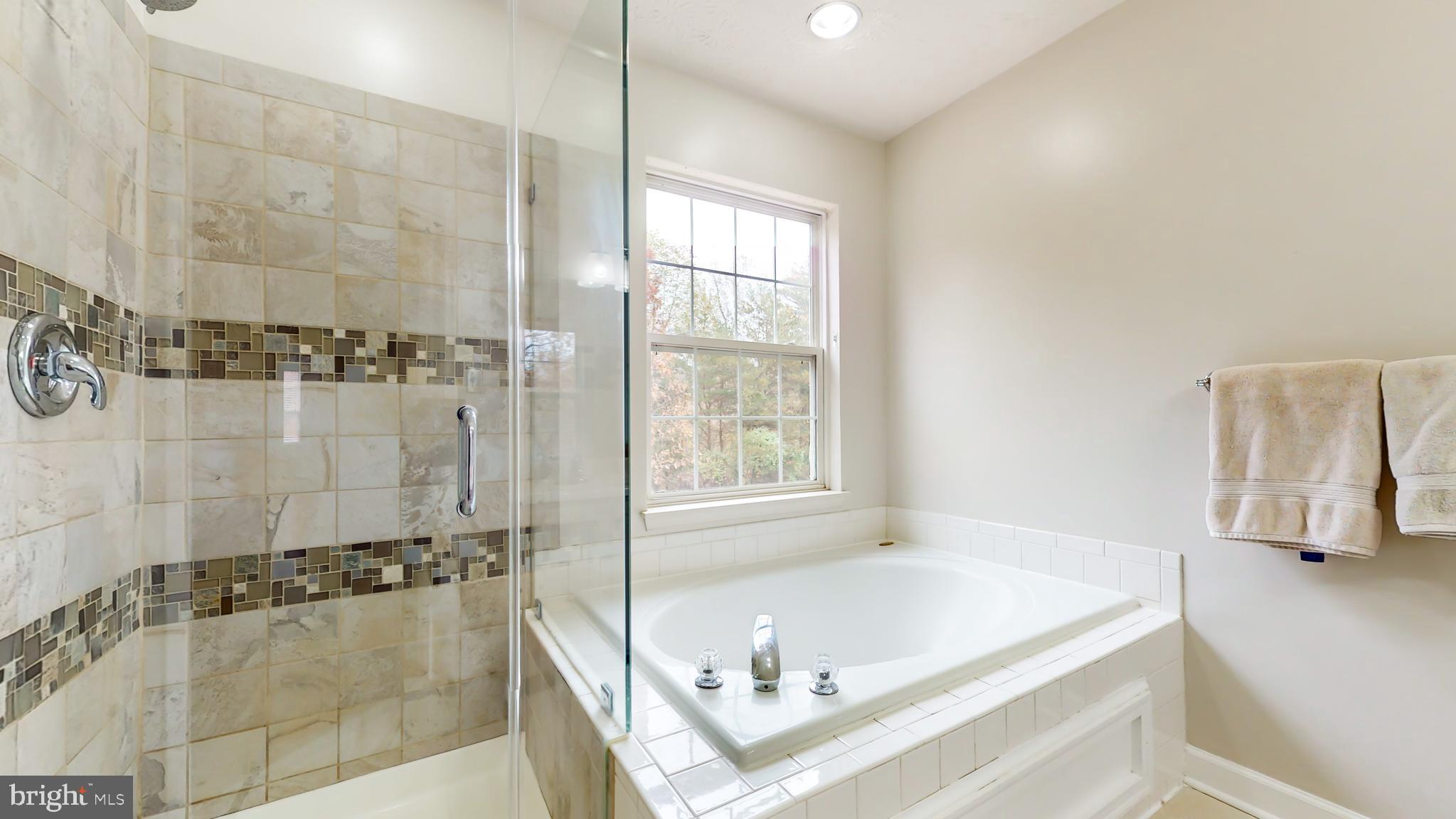 PINEY ORCHARD - Residential