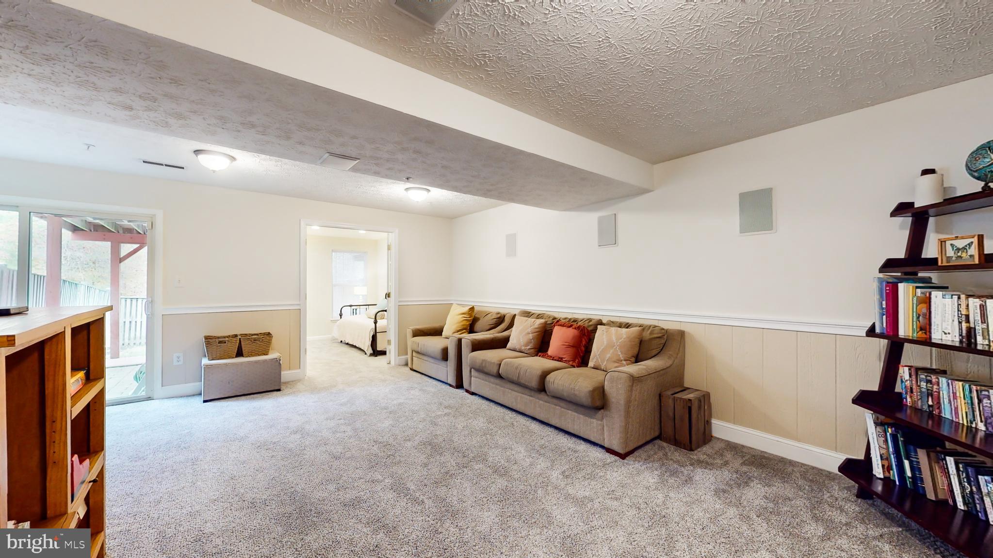 PINEY ORCHARD - Residential