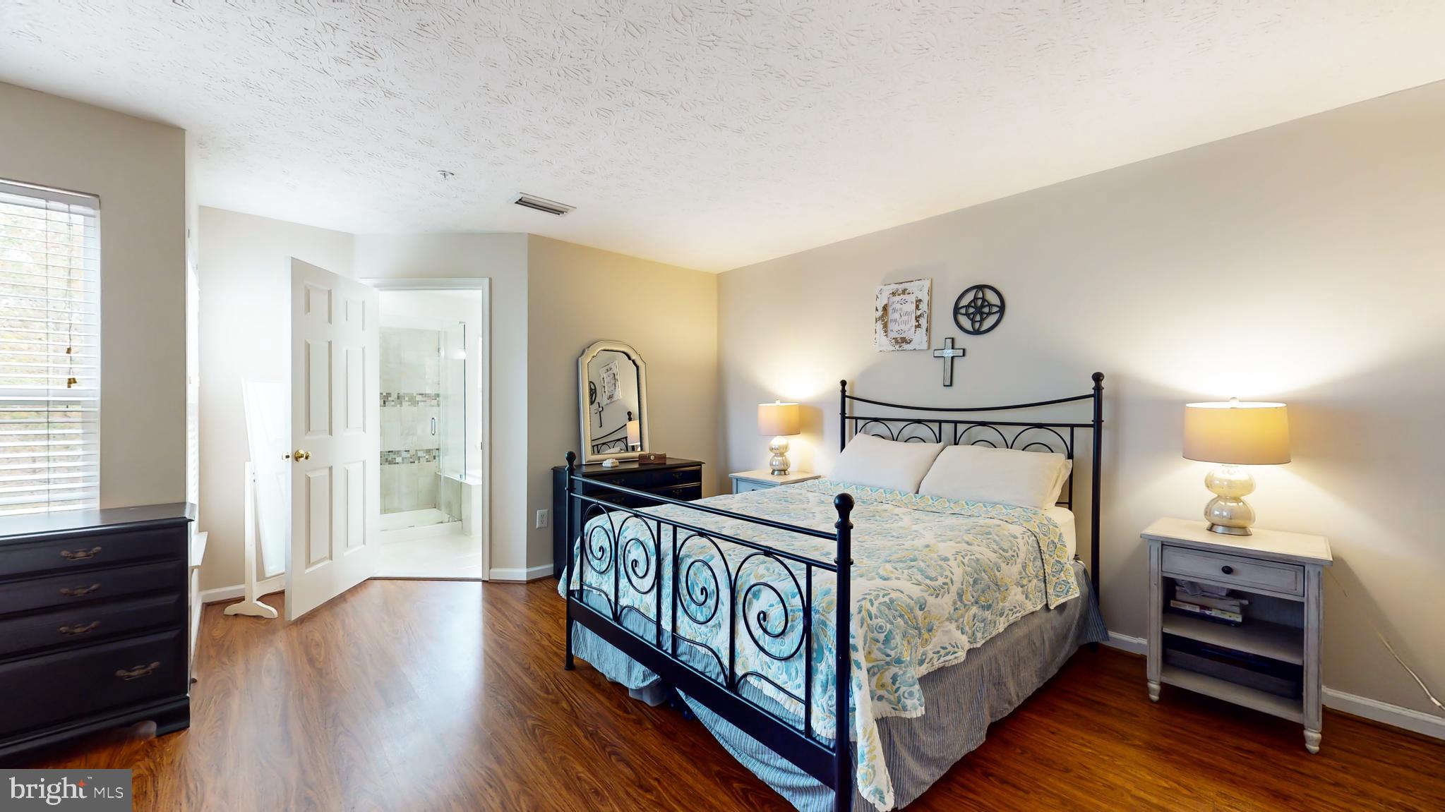 PINEY ORCHARD - Residential