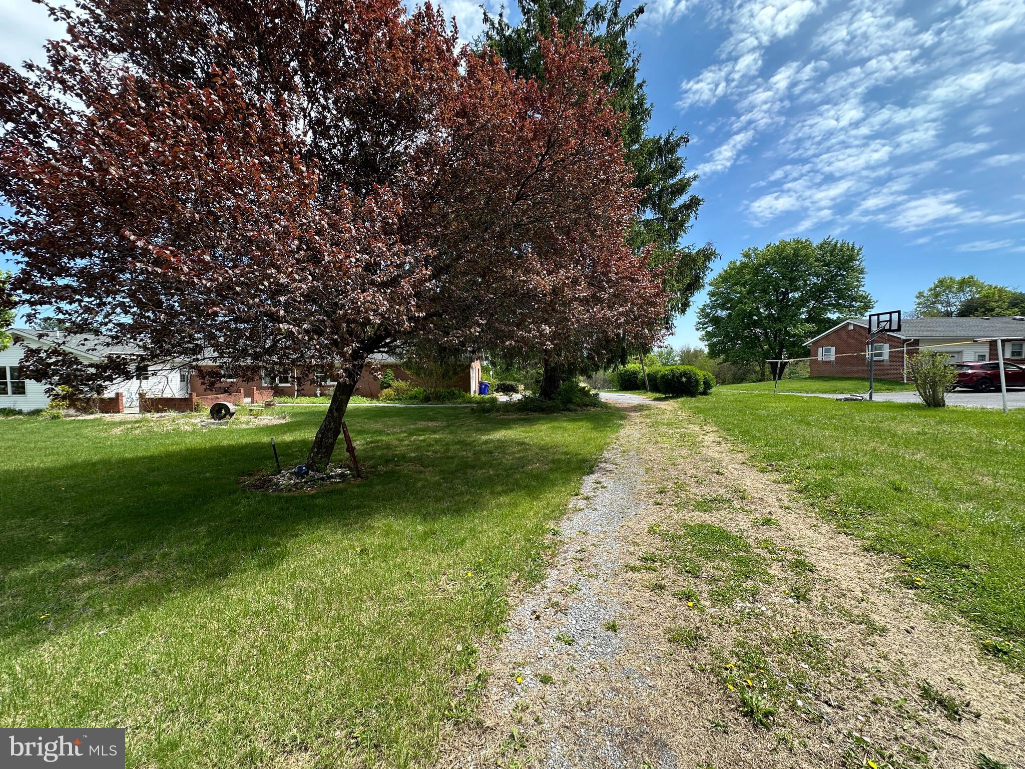 ROLLING HILLS - Residential