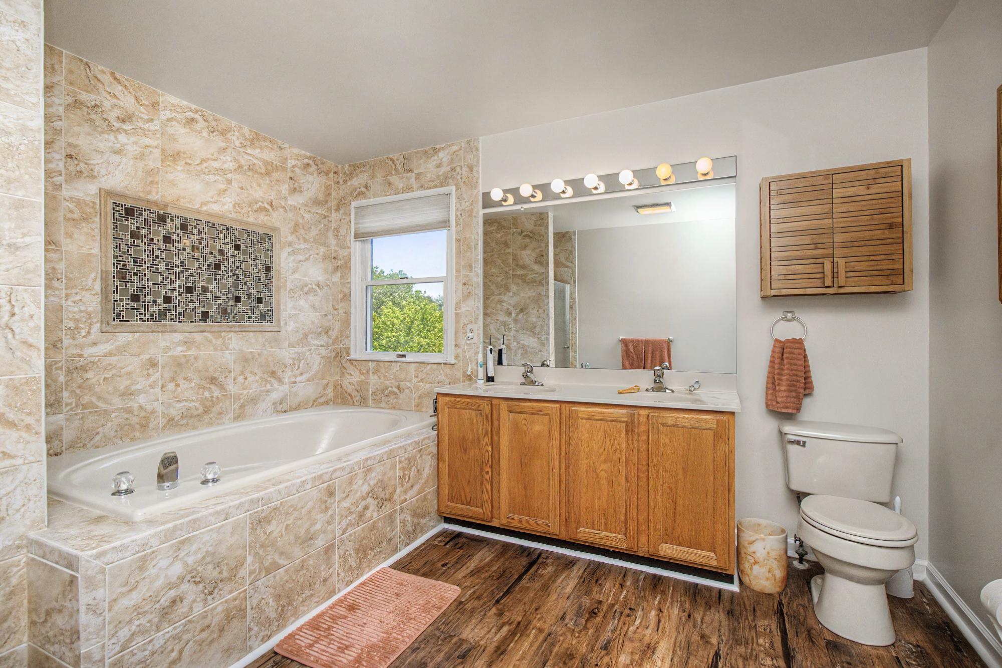 QUAIL MEADOW - Residential