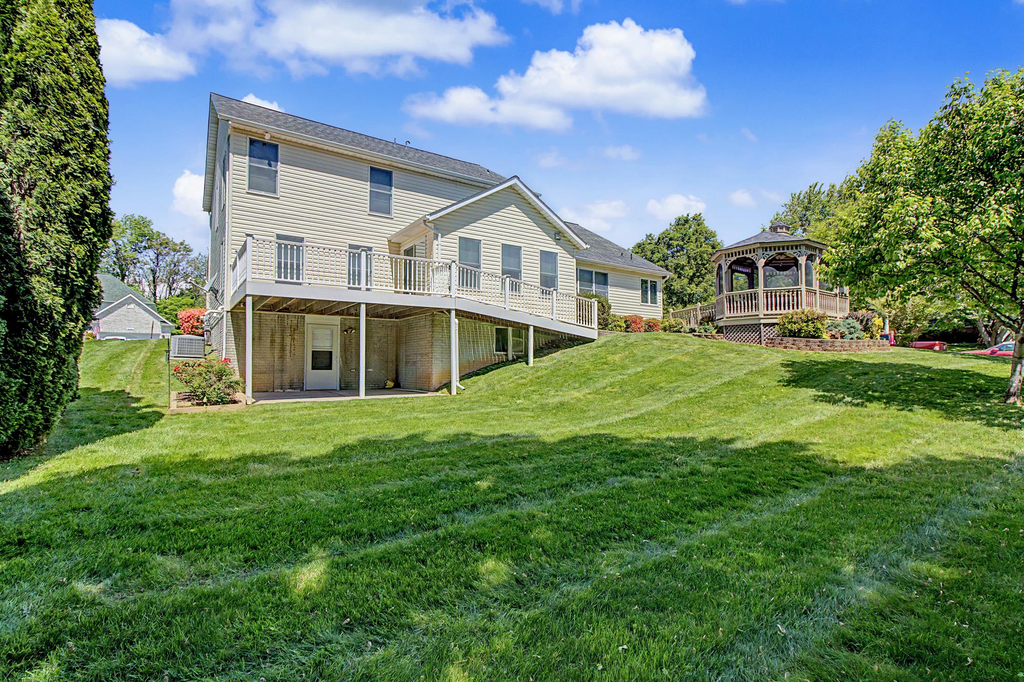 QUAIL MEADOW - Residential