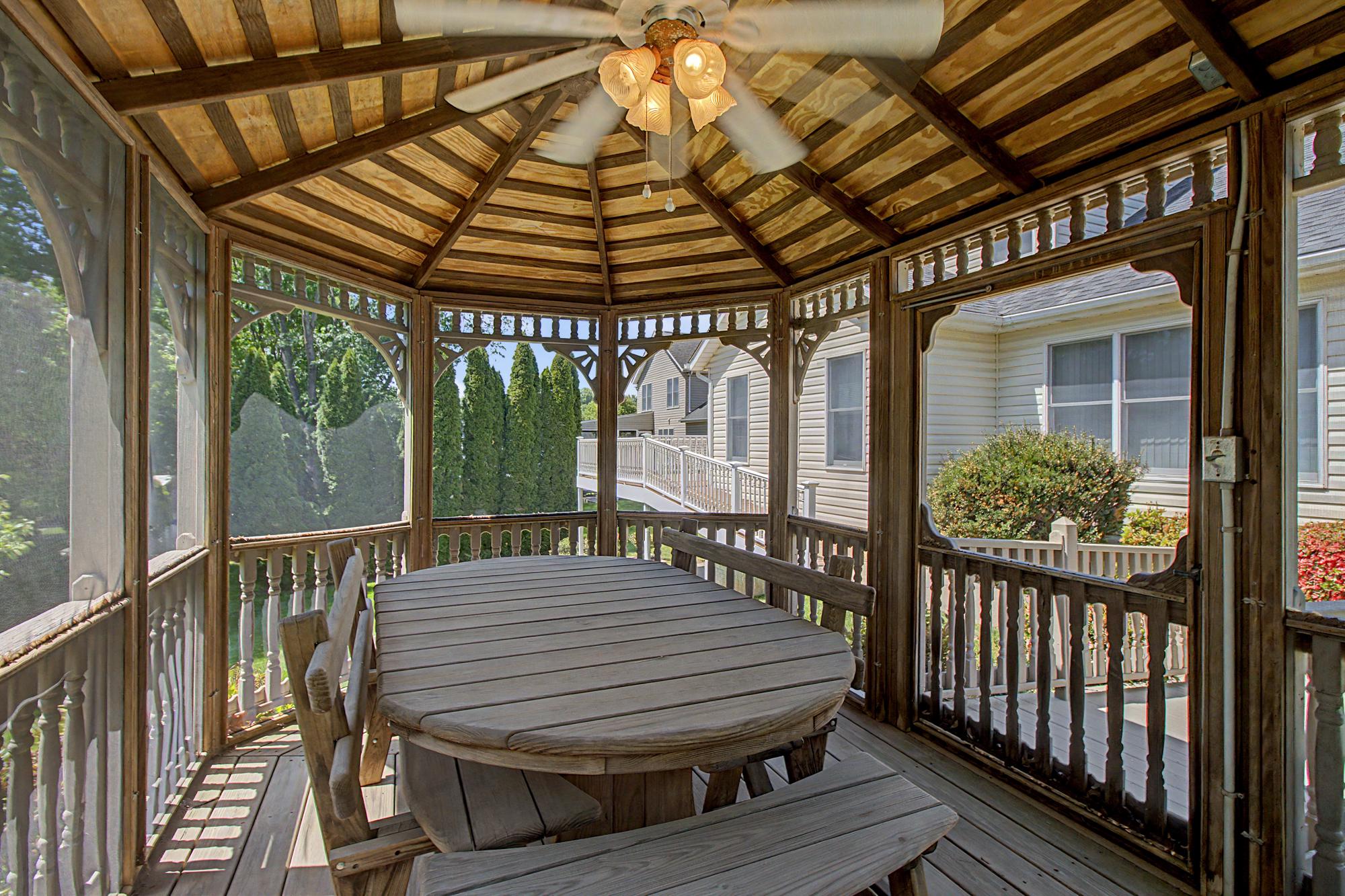 QUAIL MEADOW - Residential