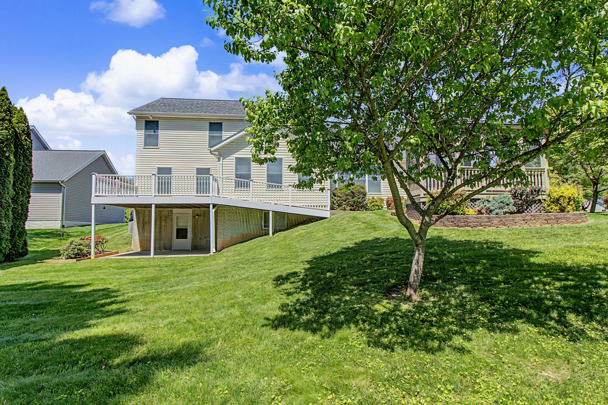 QUAIL MEADOW - Residential