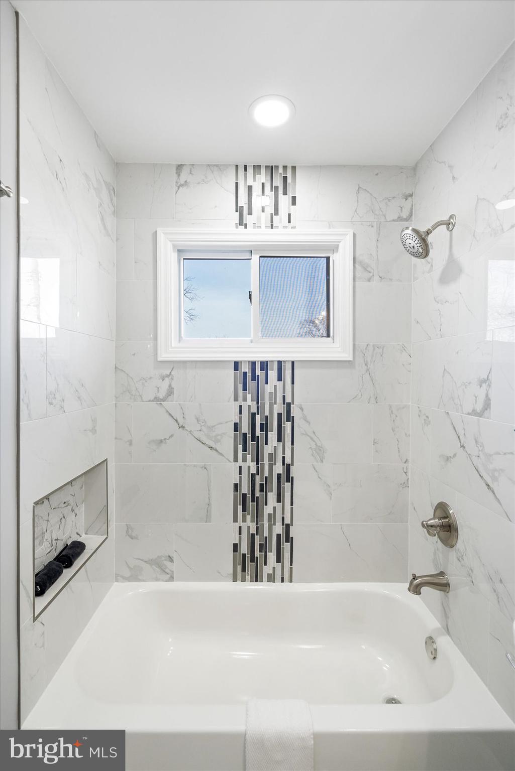 WOODMOOR ESTATES - Residential