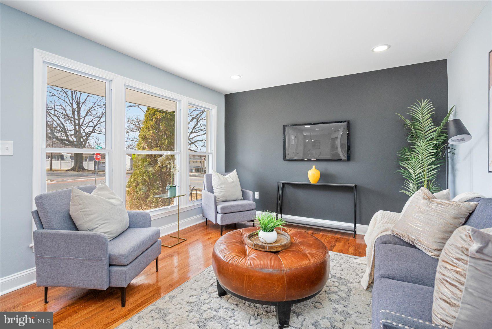 WOODMOOR ESTATES - Residential