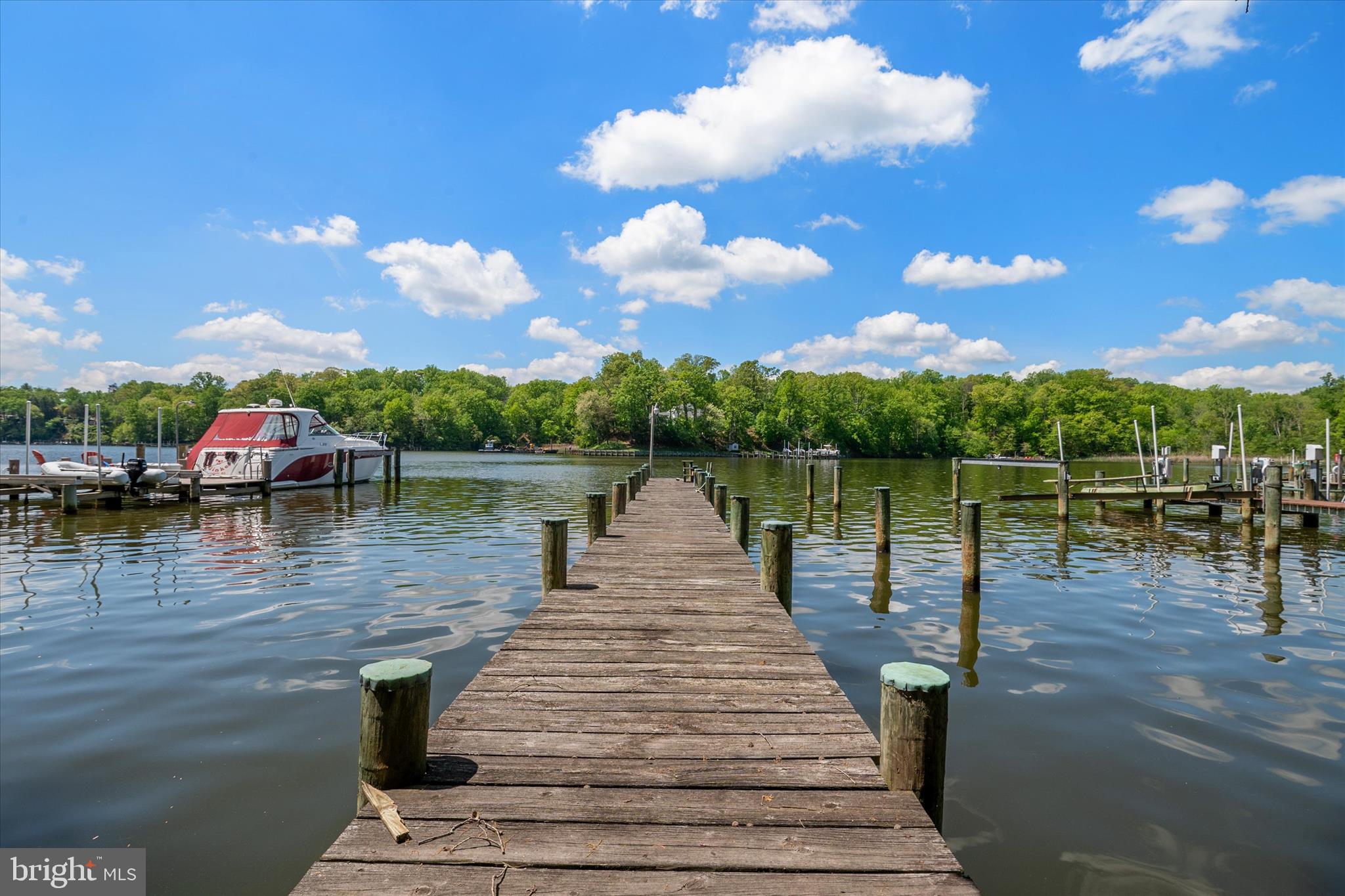 BROADVIEW ESTATES - Residential