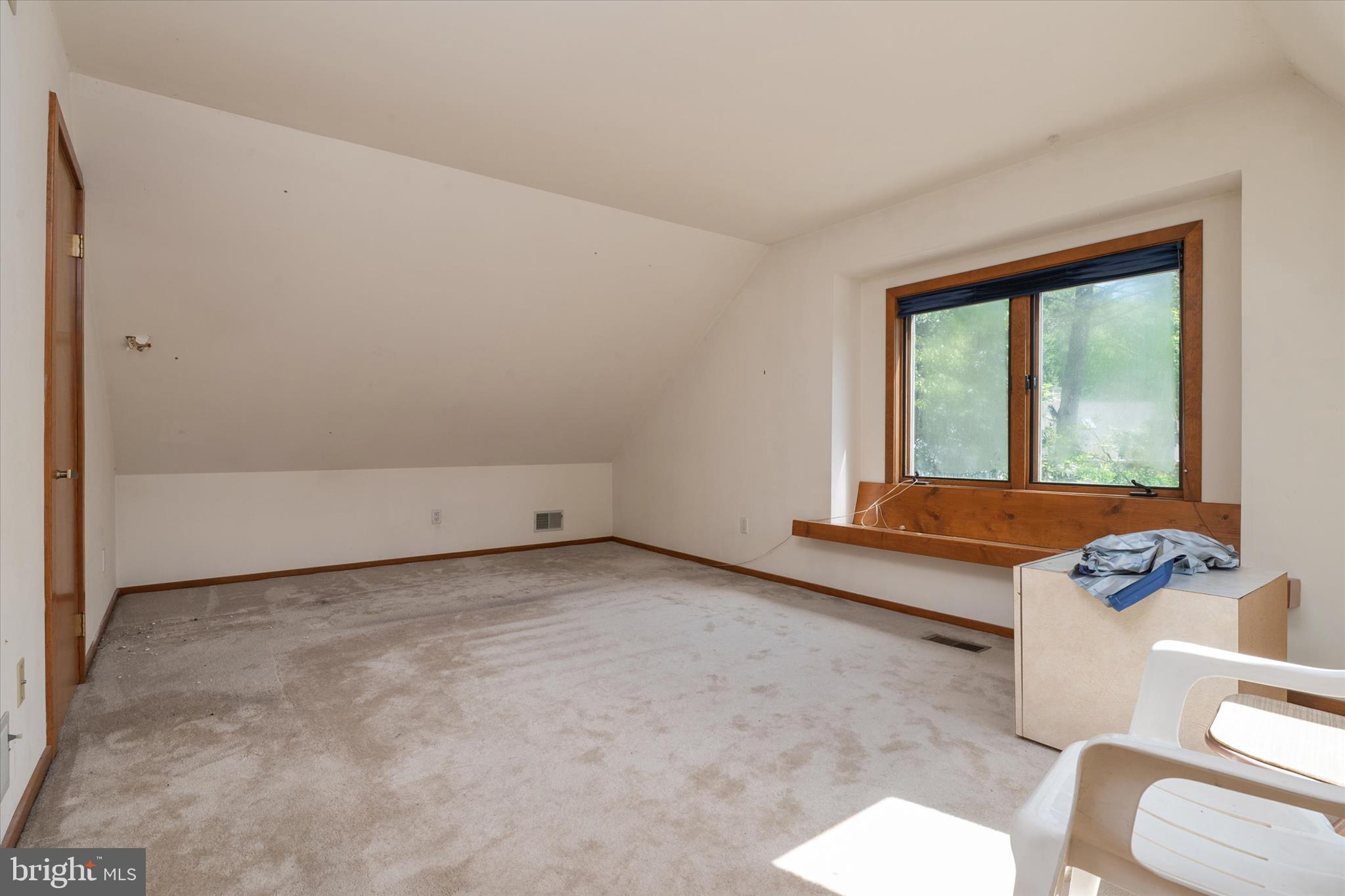 BROADVIEW ESTATES - Residential