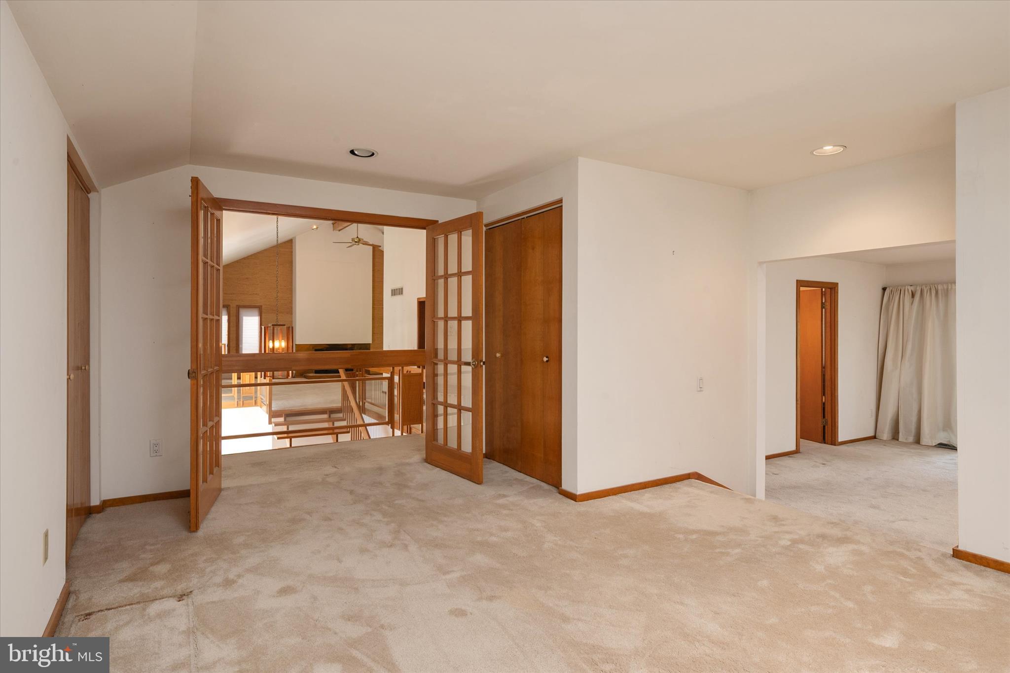 BROADVIEW ESTATES - Residential