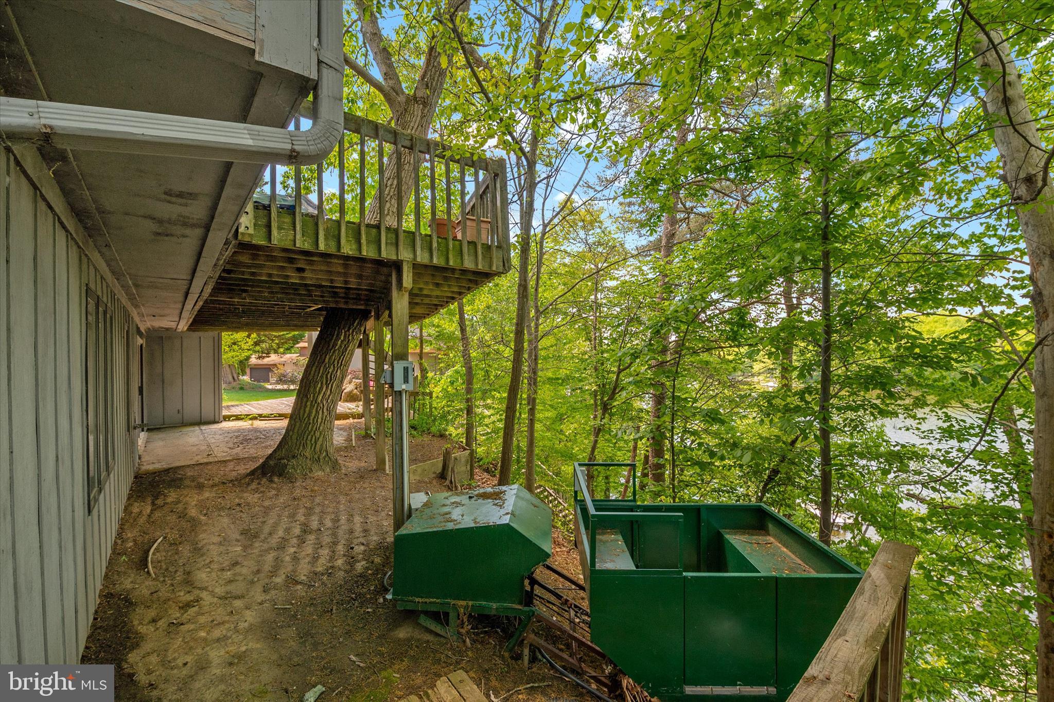 BROADVIEW ESTATES - Residential