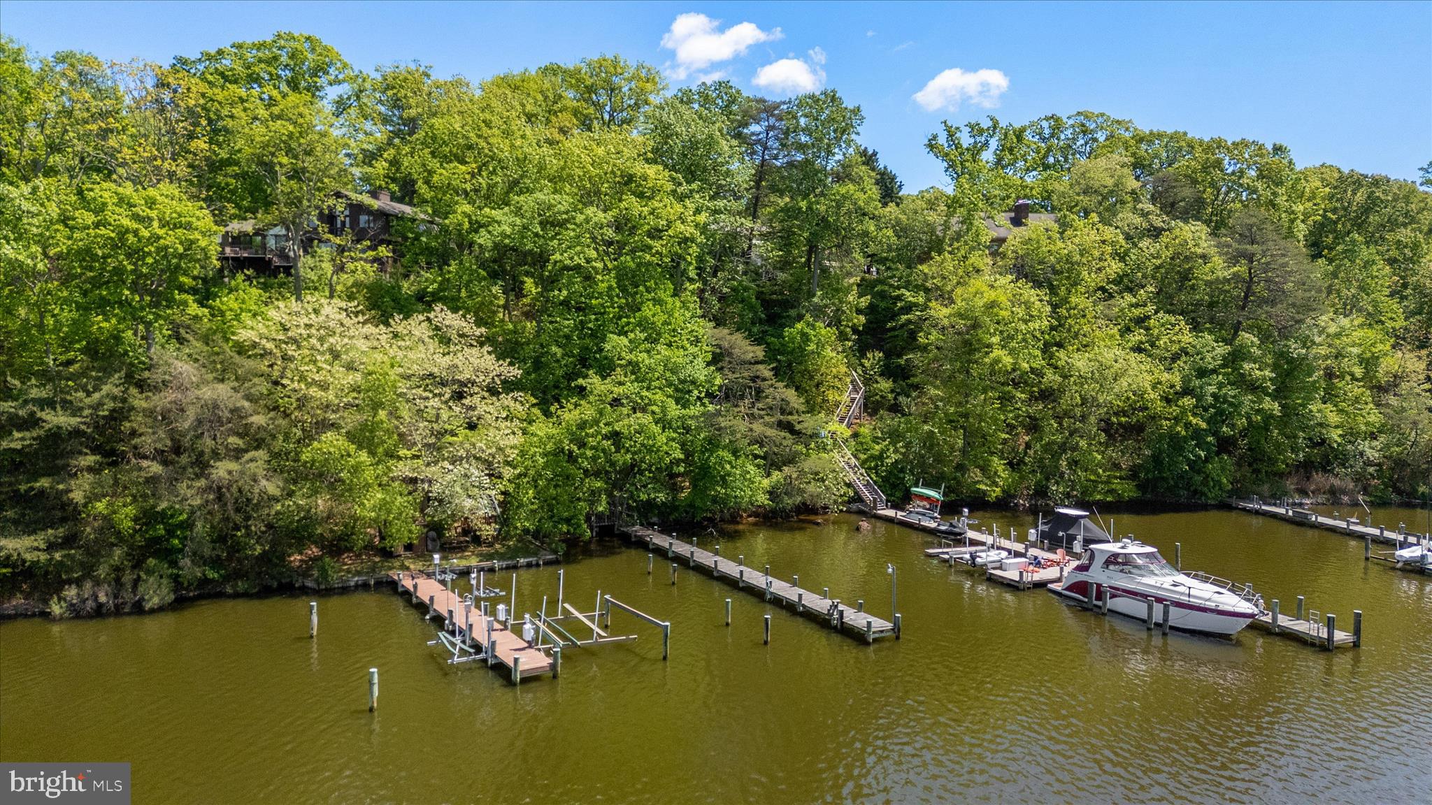 BROADVIEW ESTATES - Residential