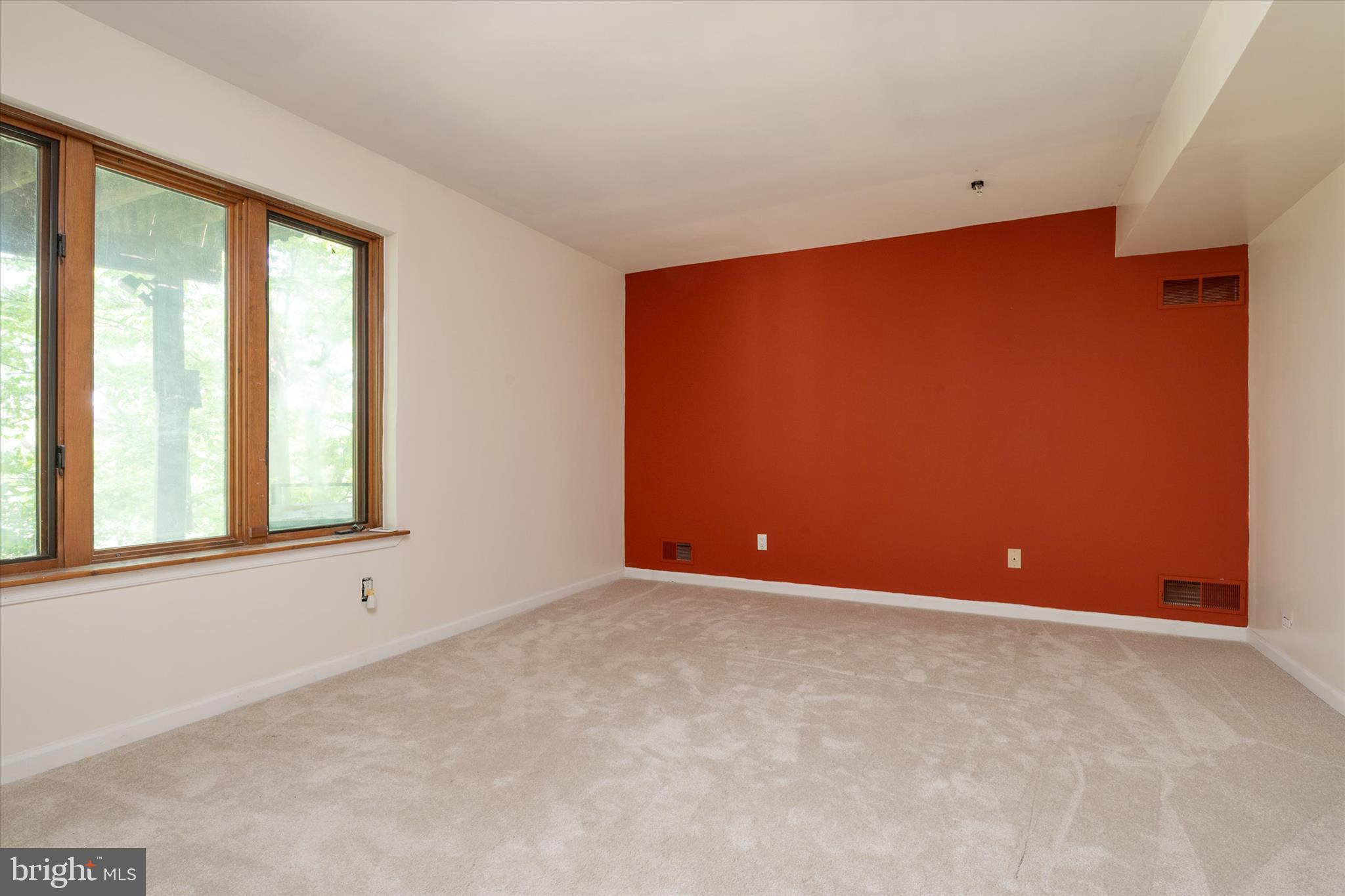 BROADVIEW ESTATES - Residential