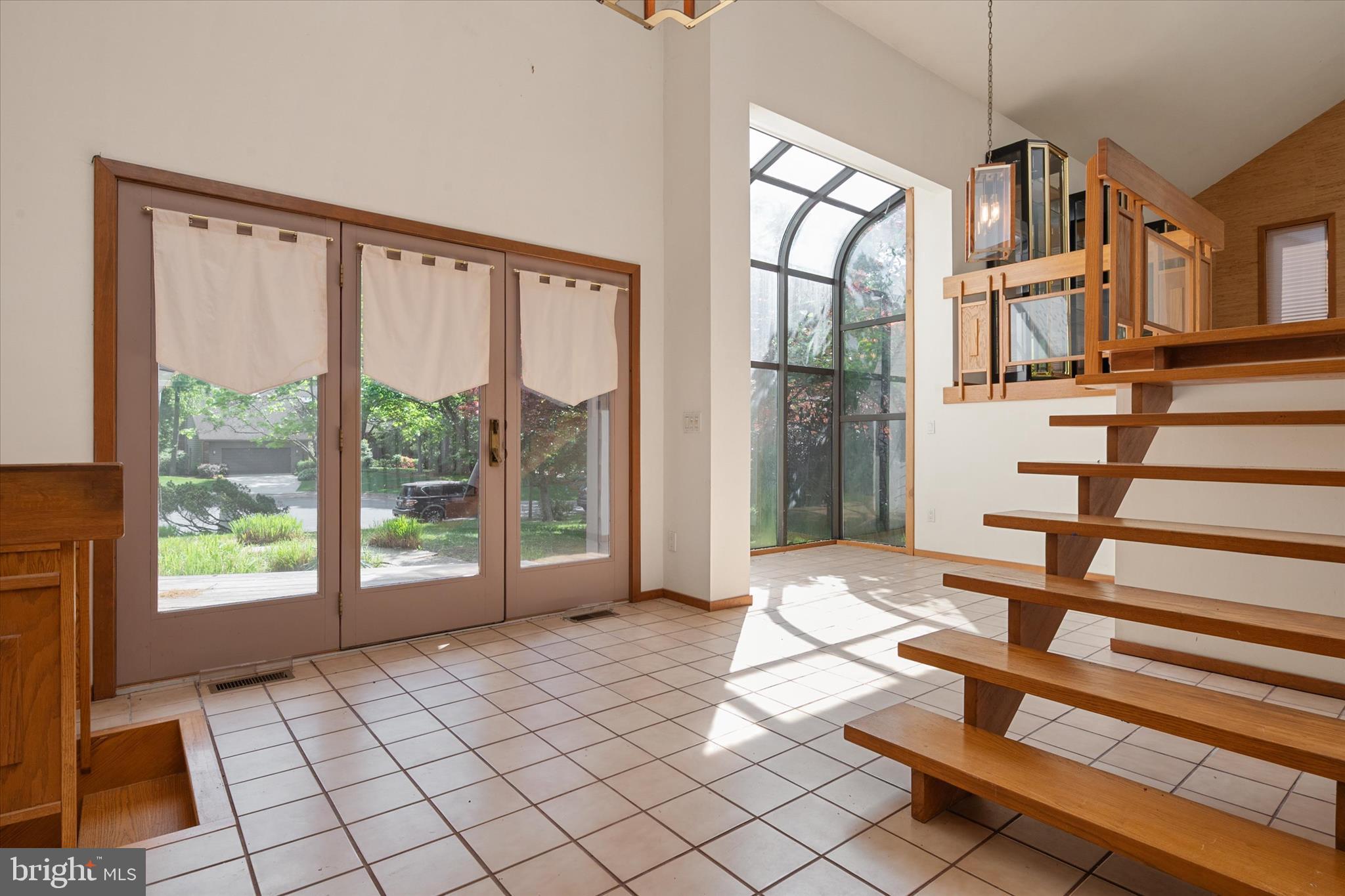 BROADVIEW ESTATES - Residential