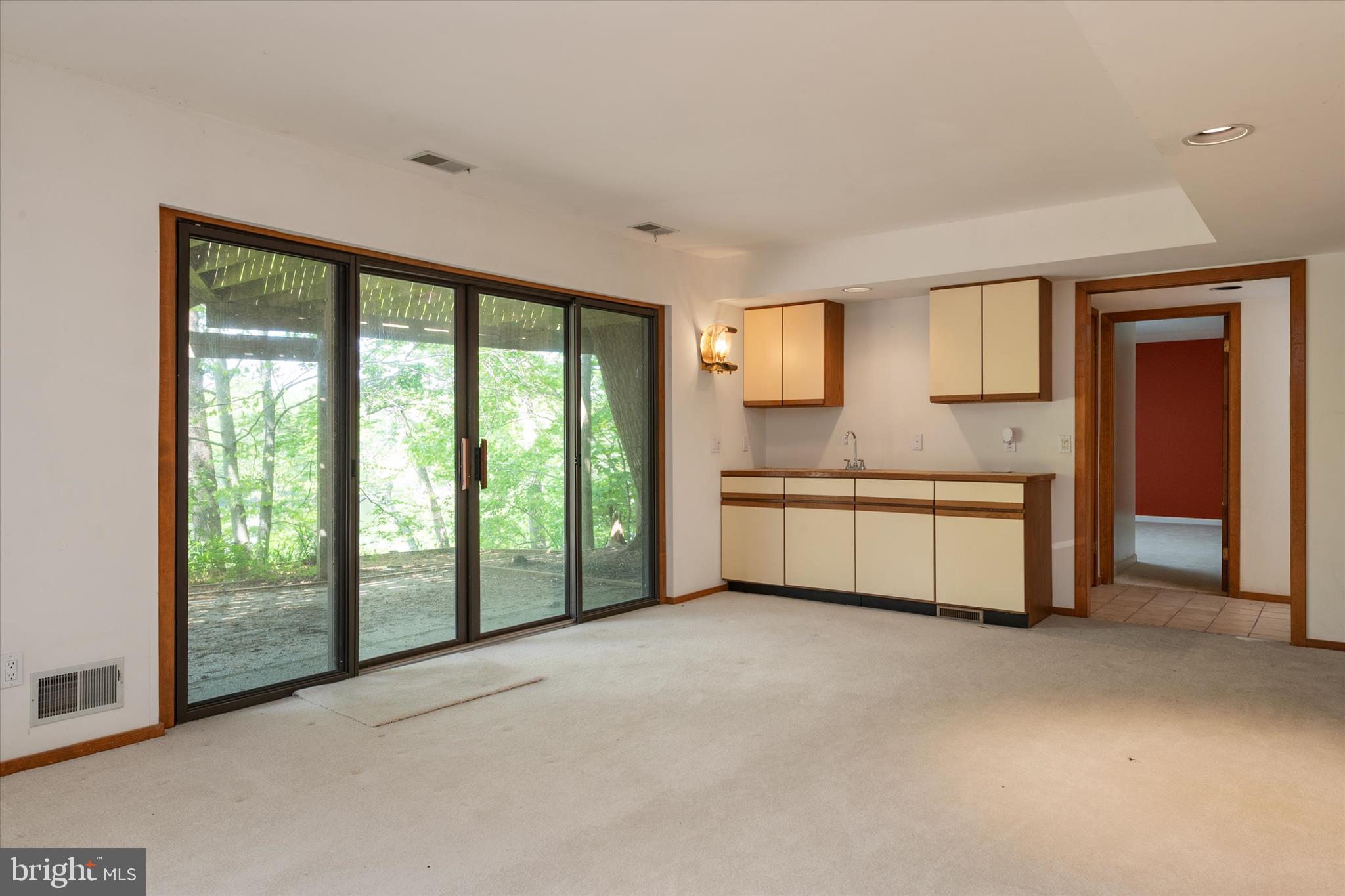 BROADVIEW ESTATES - Residential