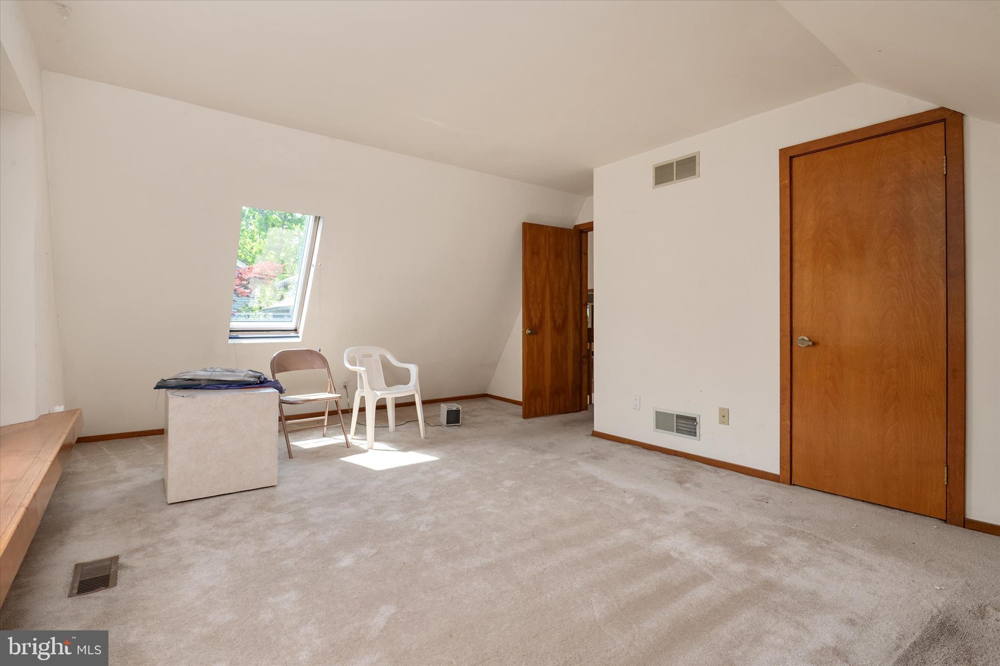 BROADVIEW ESTATES - Residential