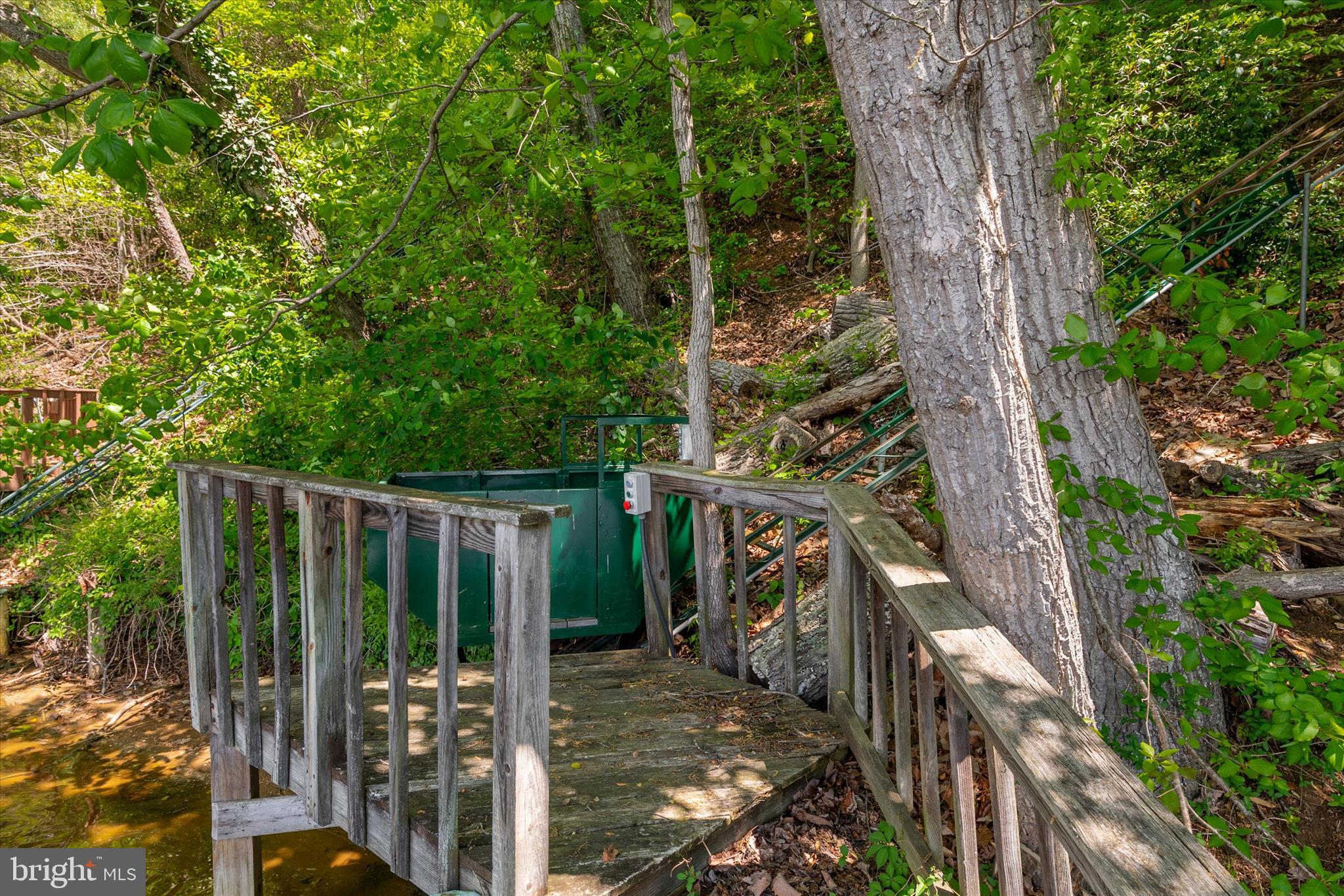 BROADVIEW ESTATES - Residential