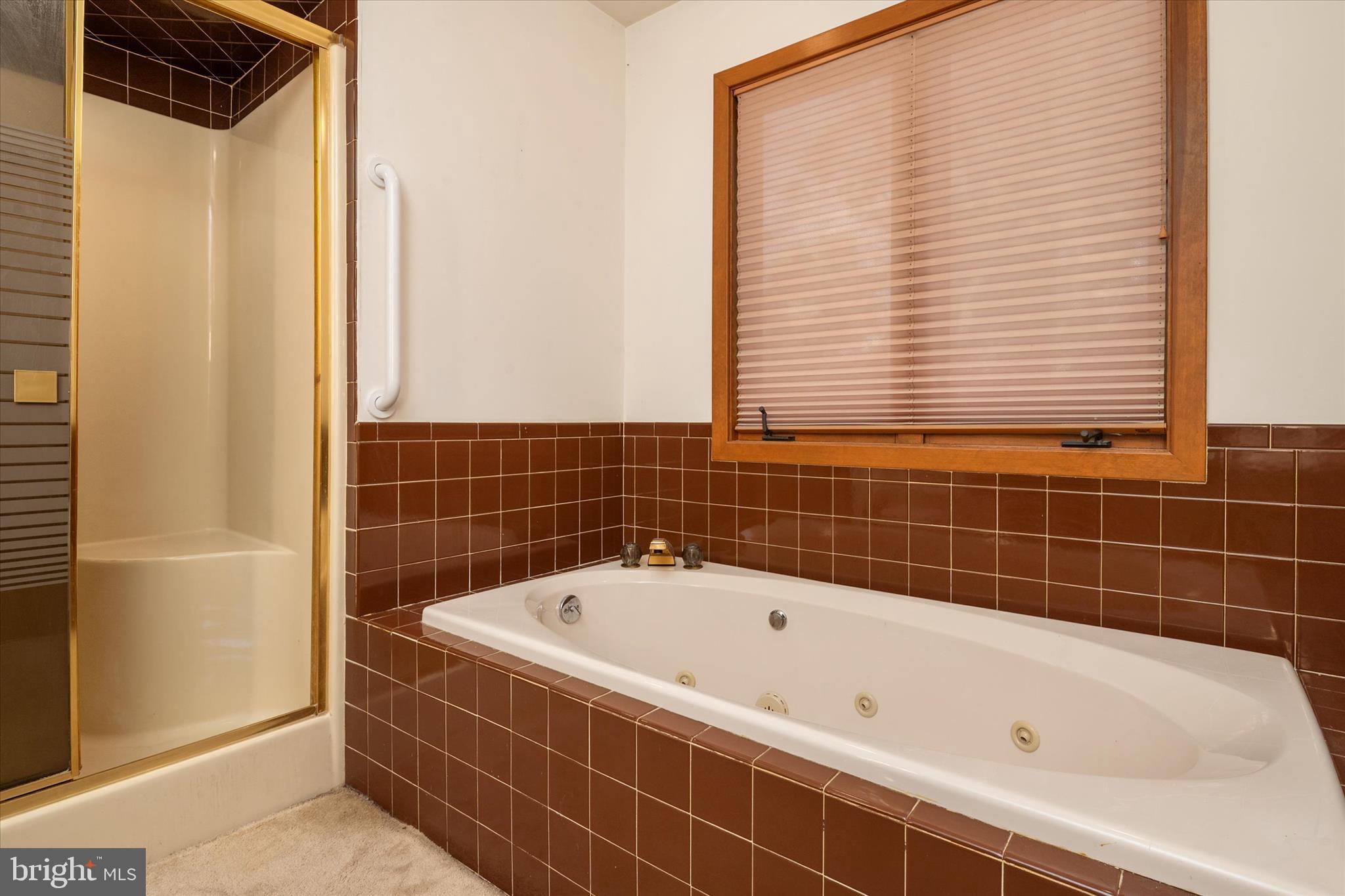 BROADVIEW ESTATES - Residential