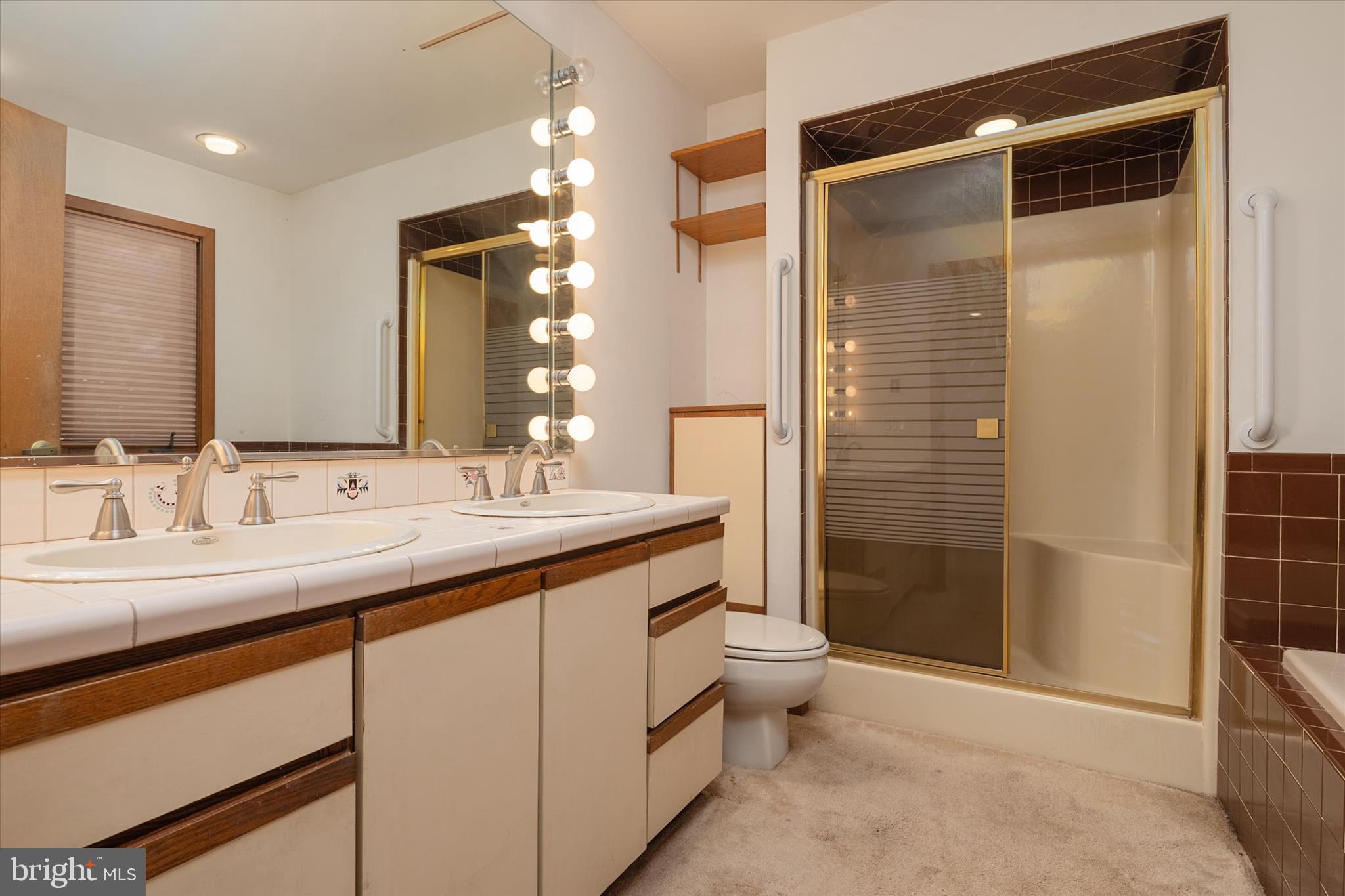 BROADVIEW ESTATES - Residential