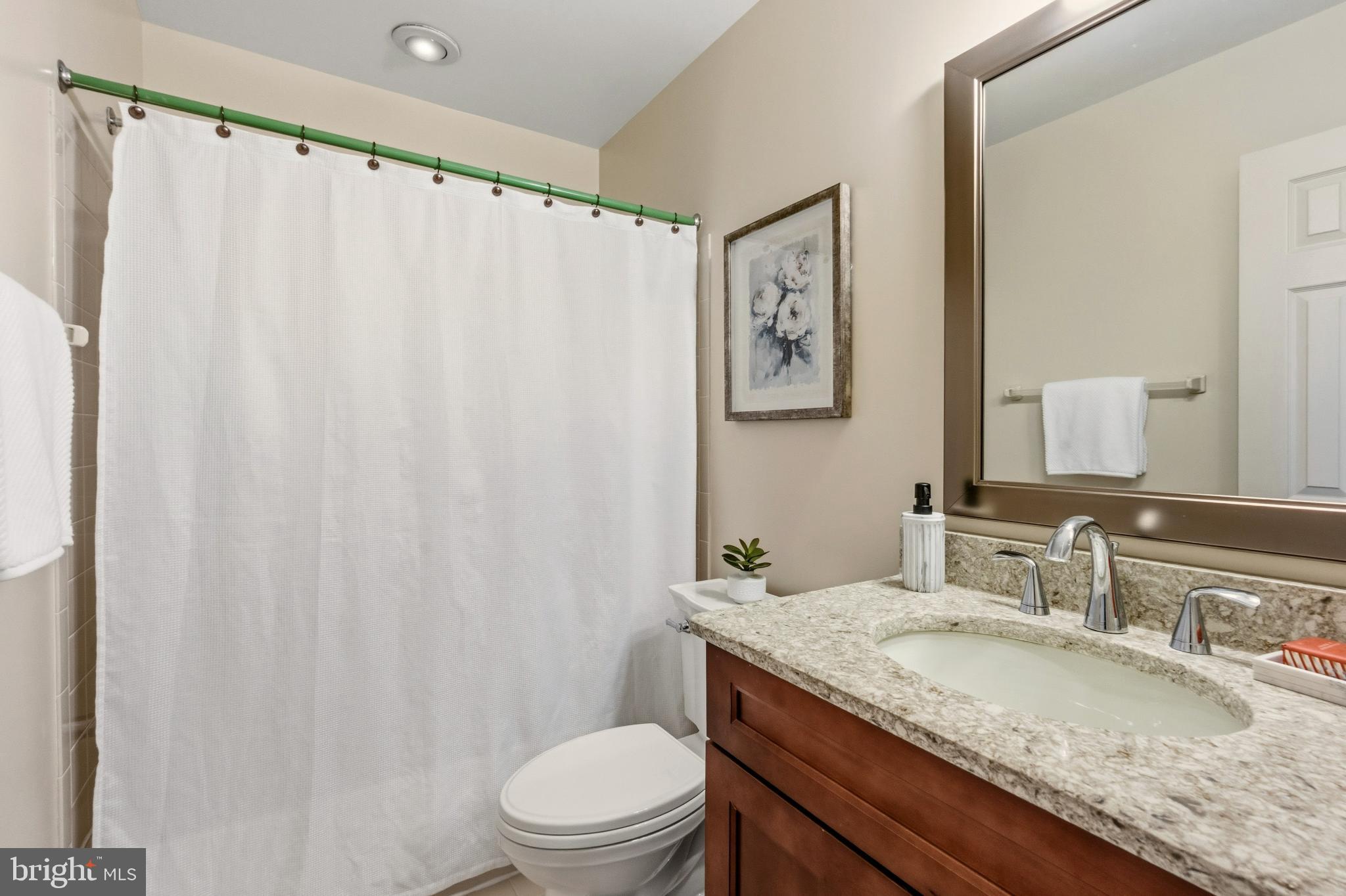 SEVEN OAKS - Residential