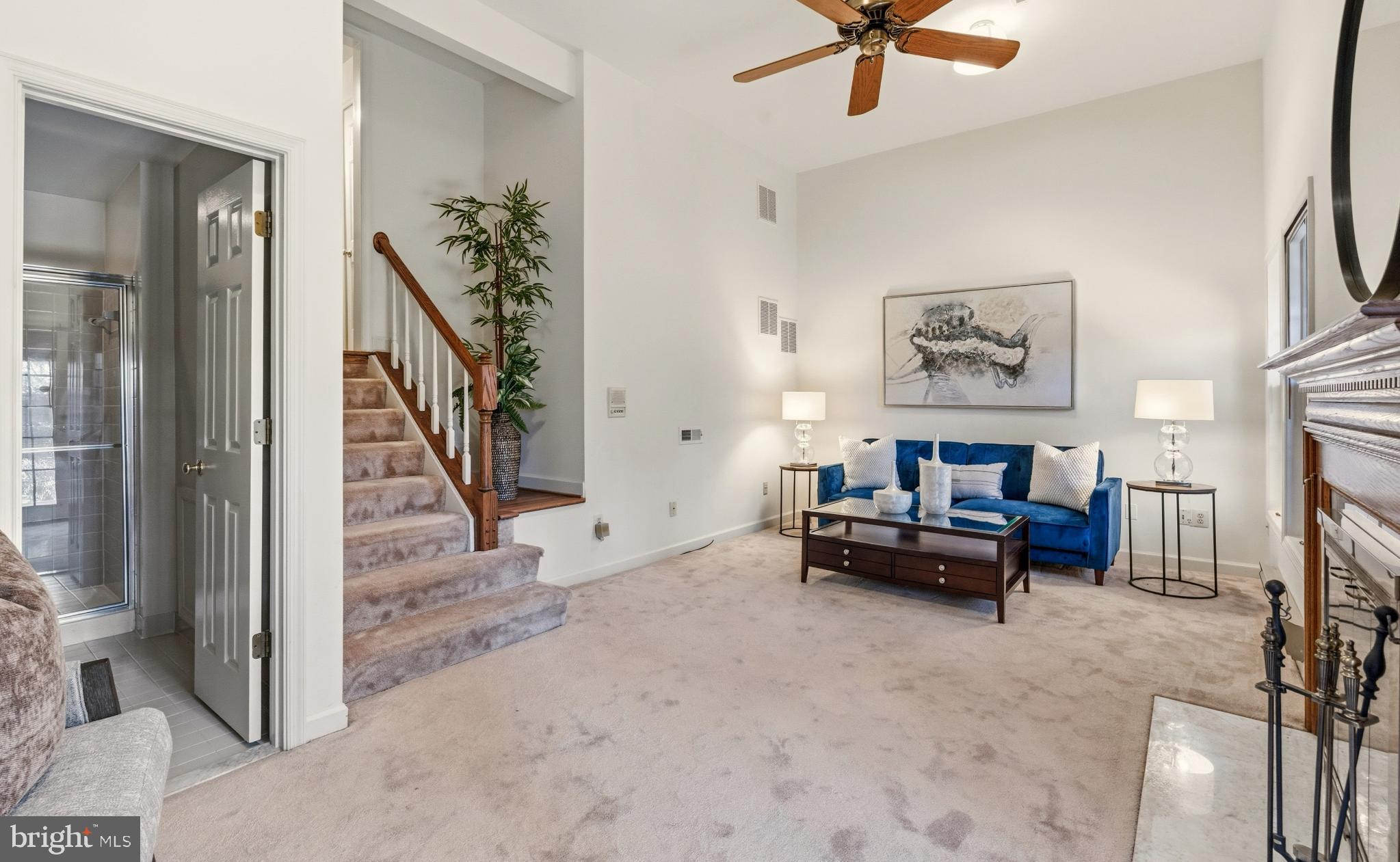 SEVEN OAKS - Residential