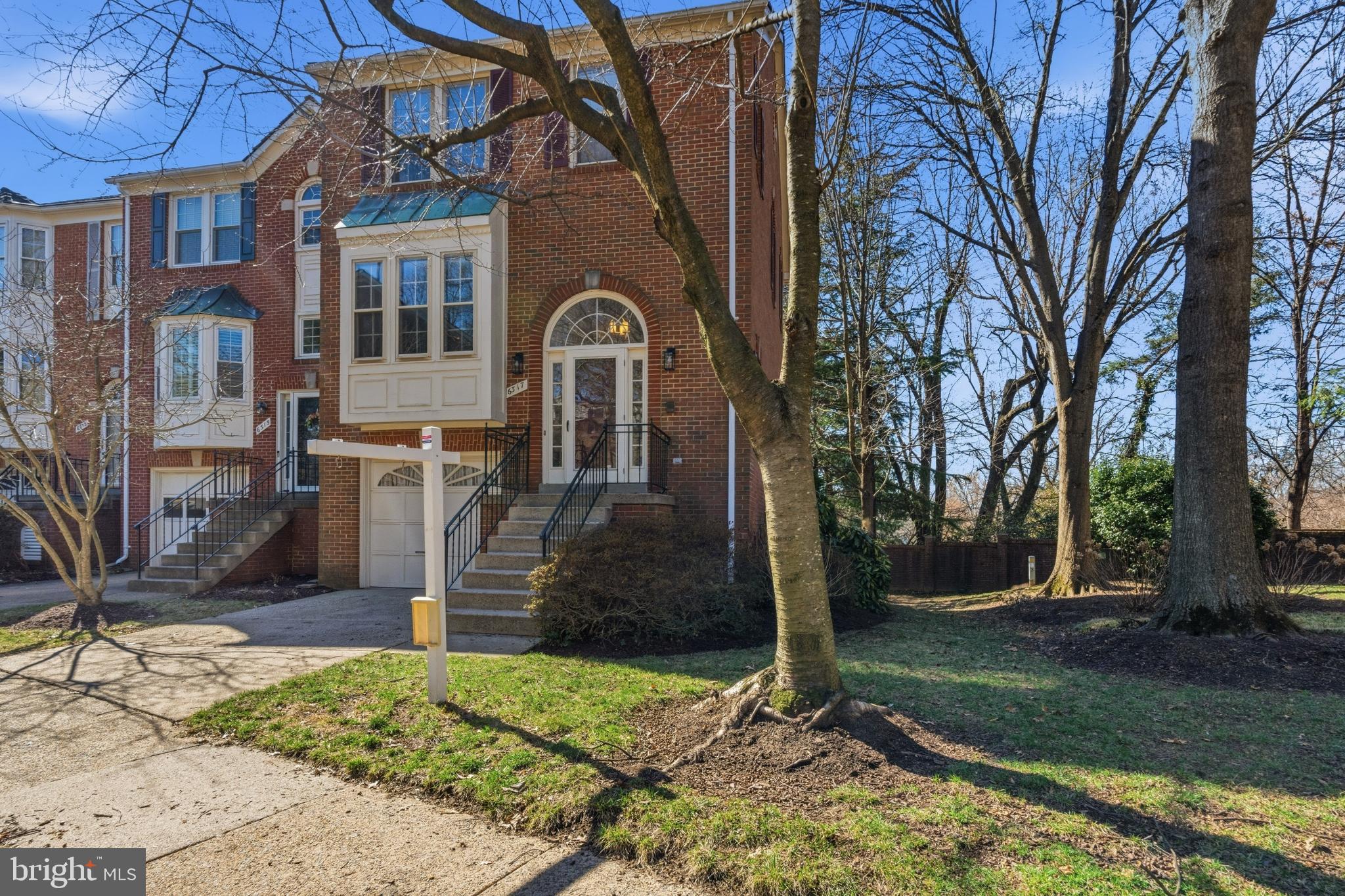 SEVEN OAKS - Residential