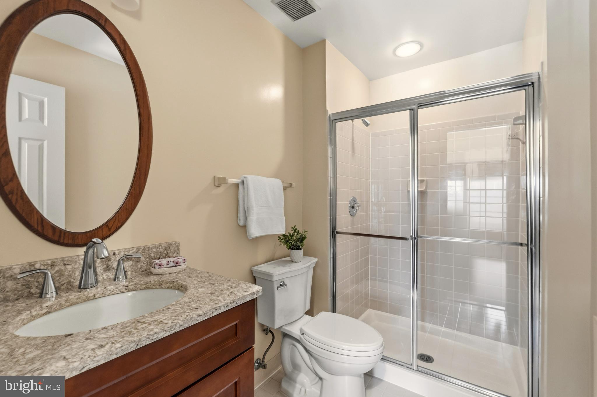 SEVEN OAKS - Residential